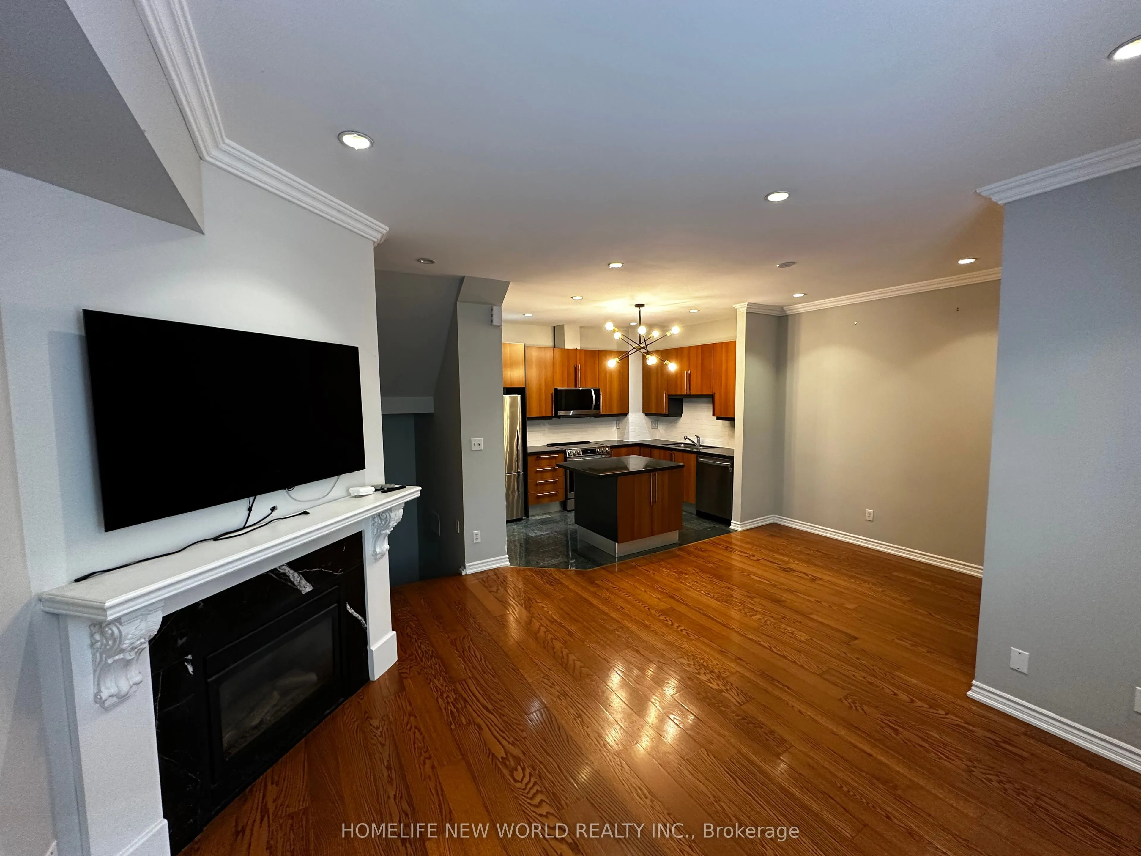 11 Everson Drive, #204