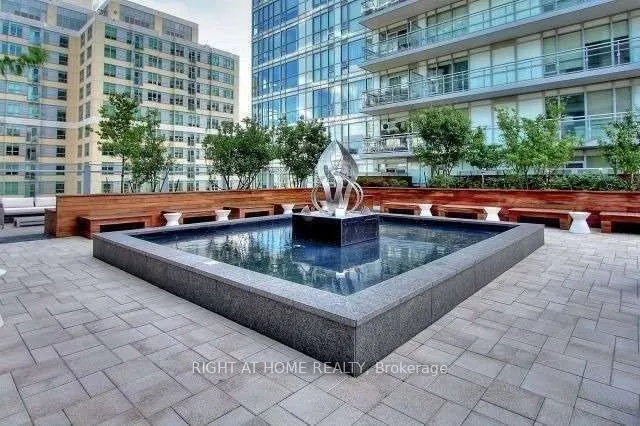 98 Lillian Street NE, #1815