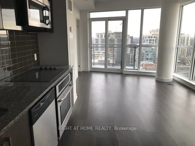 98 Lillian Street NE, #1815