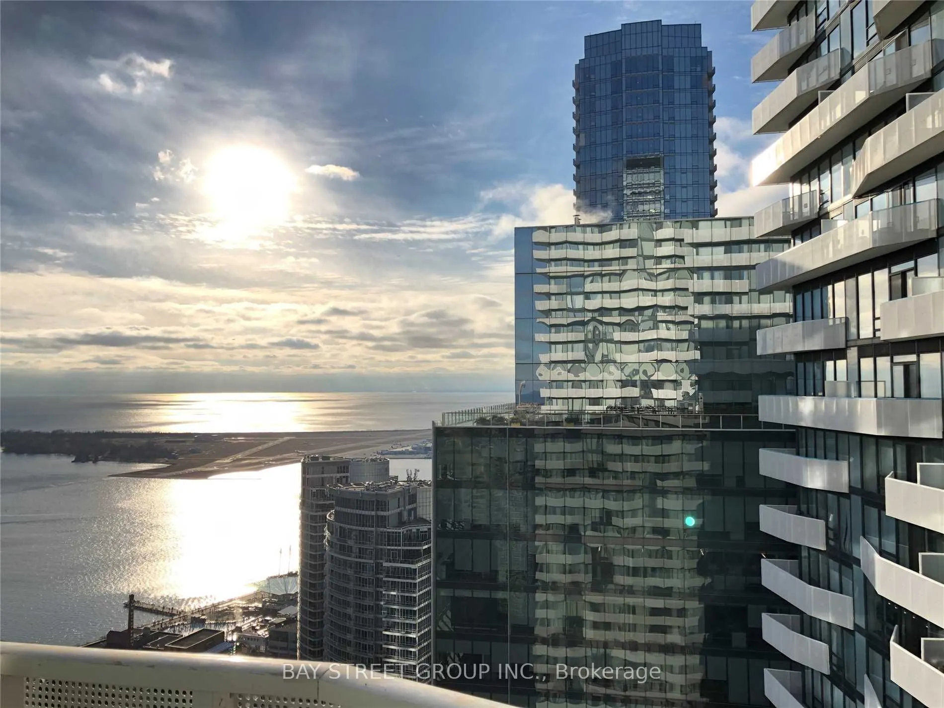 88 Harbour Street, #4811