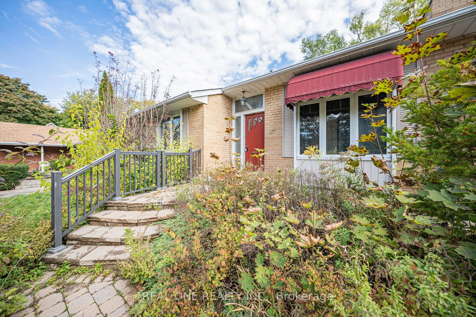 60 Paperbirch Drive