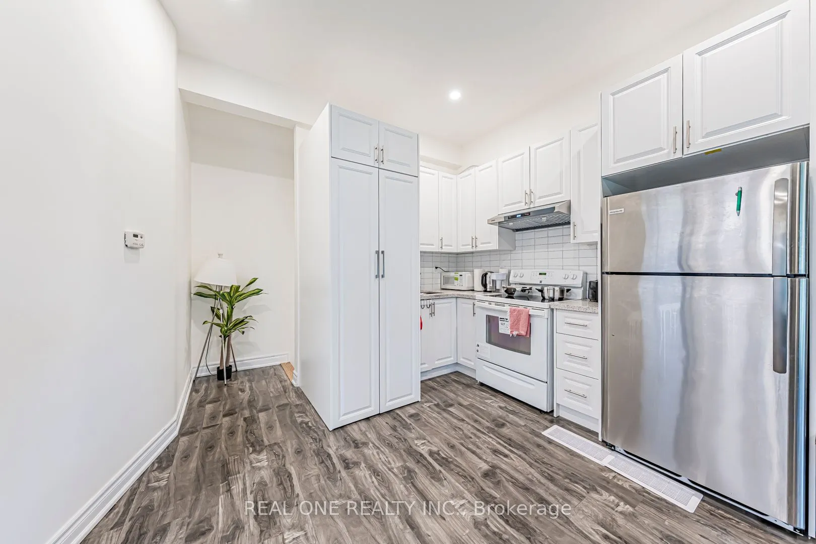 60 Paperbirch Drive
