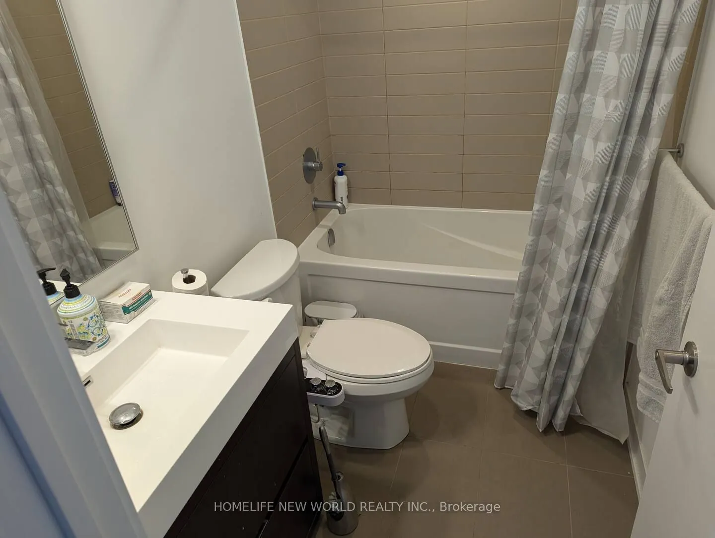 72 Hooyo Terrace, #Room 1