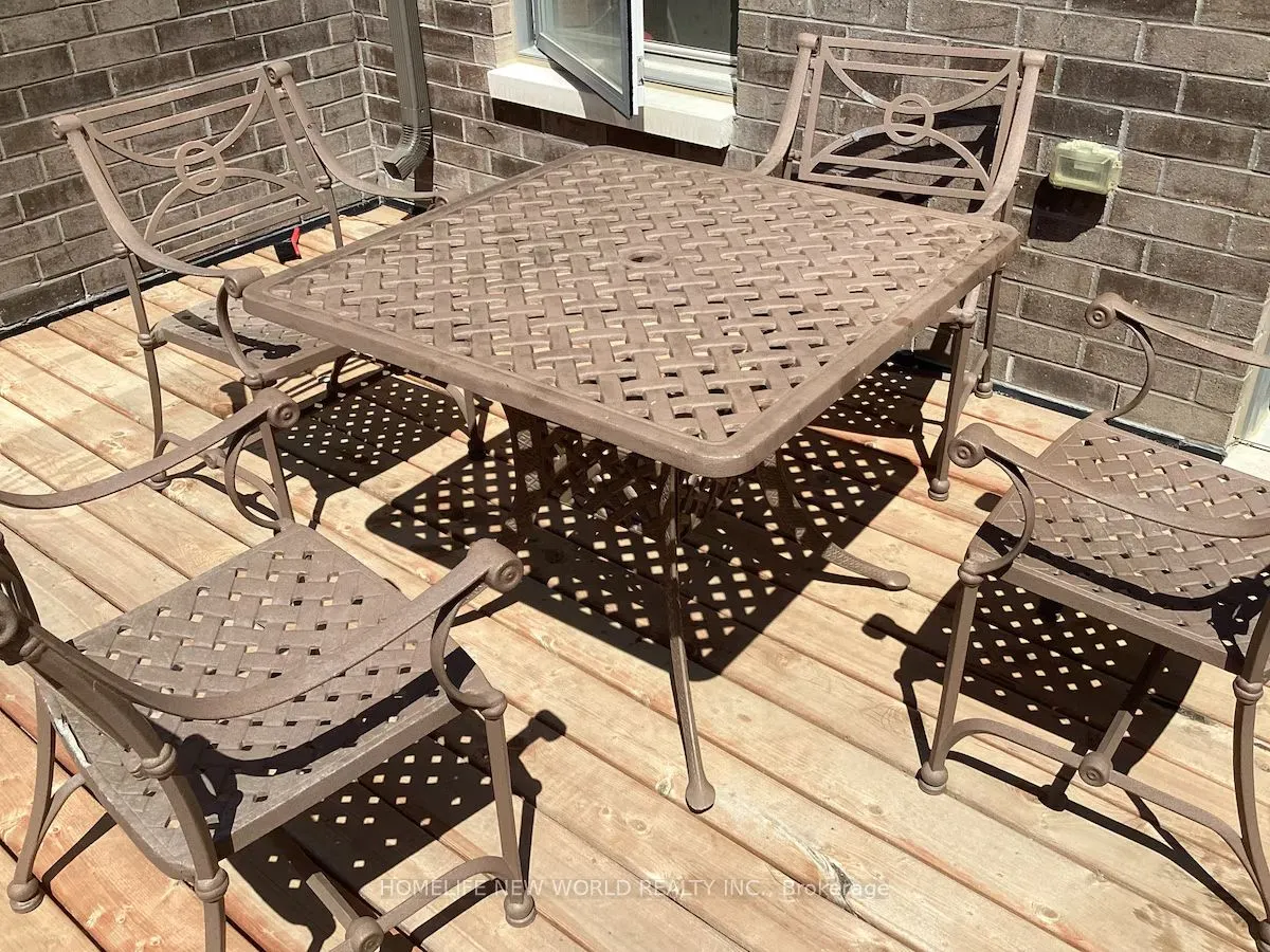 72 Hooyo Terrace, #Room 1