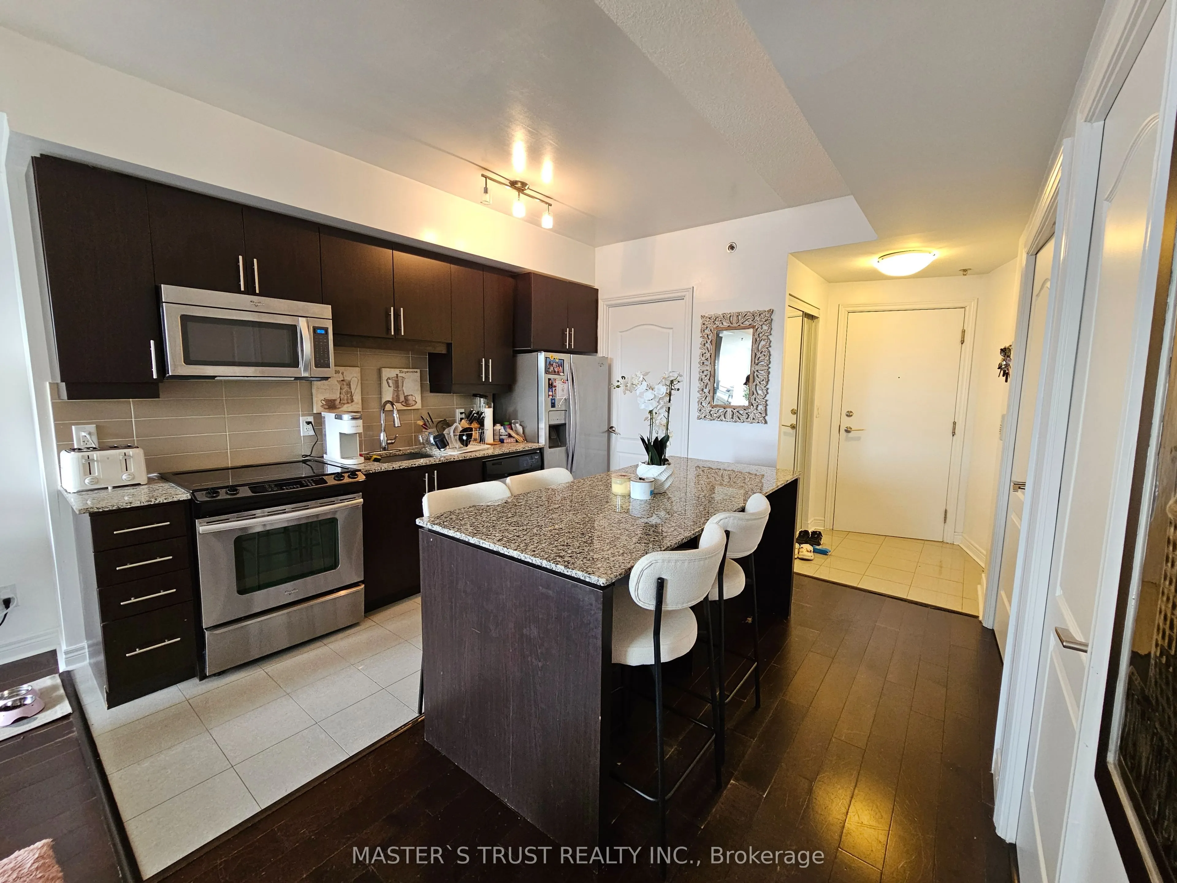 2756 Old Leslie Street, #215