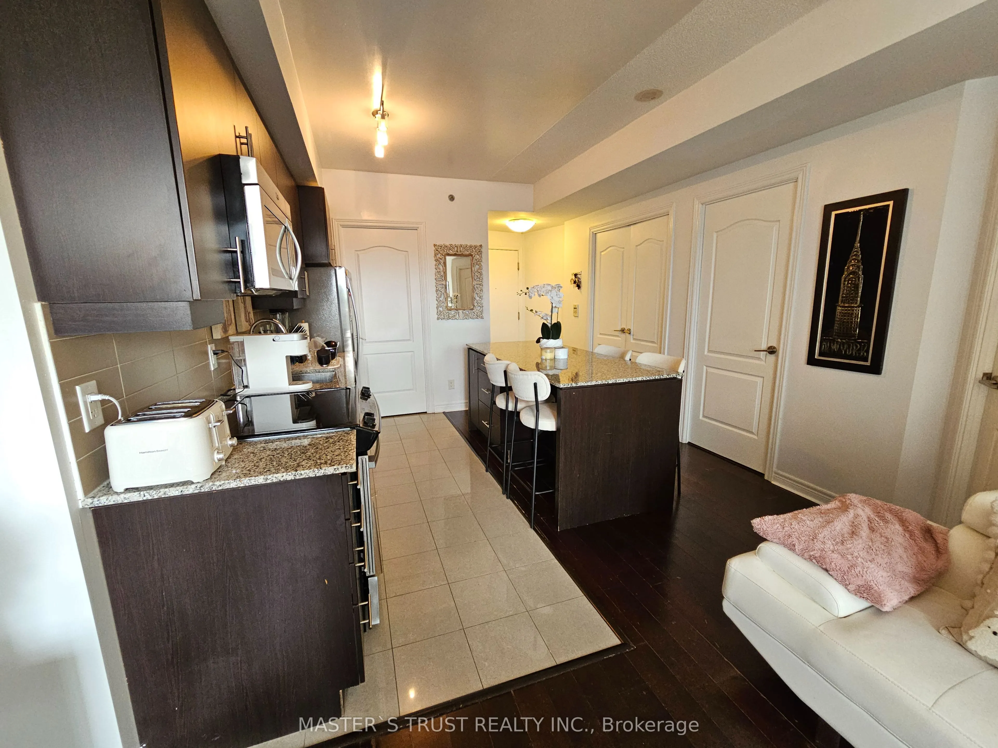 2756 Old Leslie Street, #215