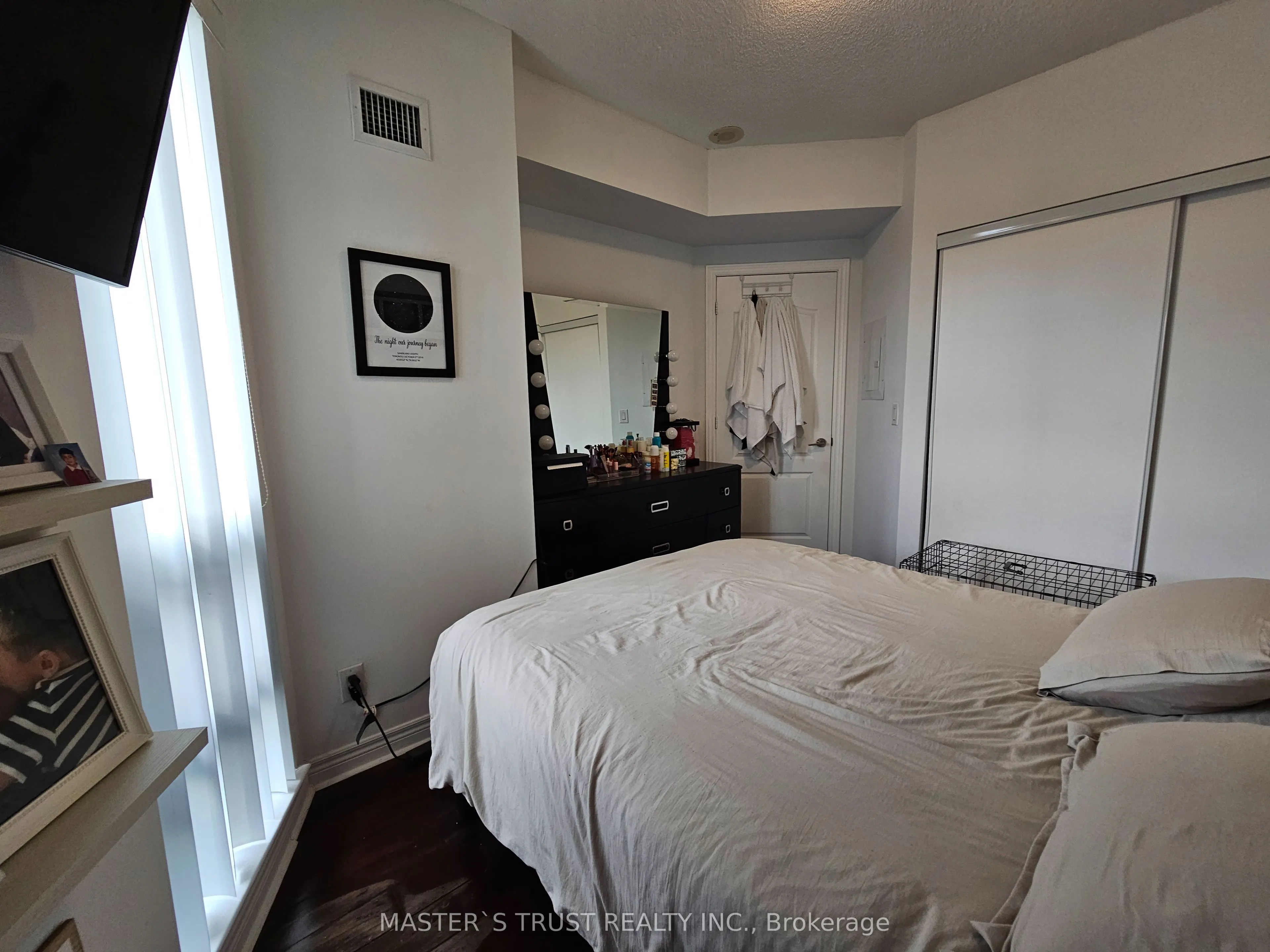 2756 Old Leslie Street, #215
