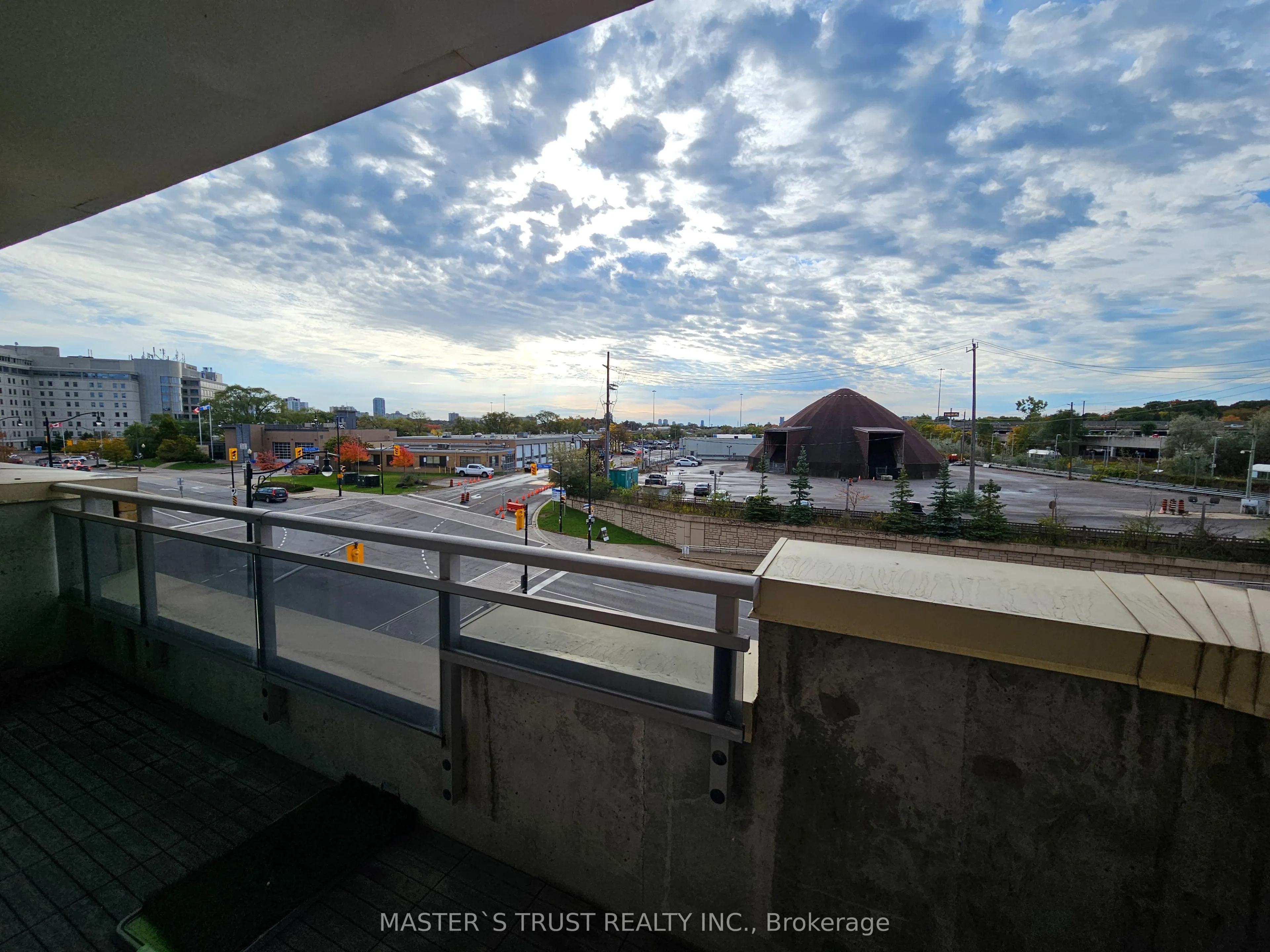 2756 Old Leslie Street, #215