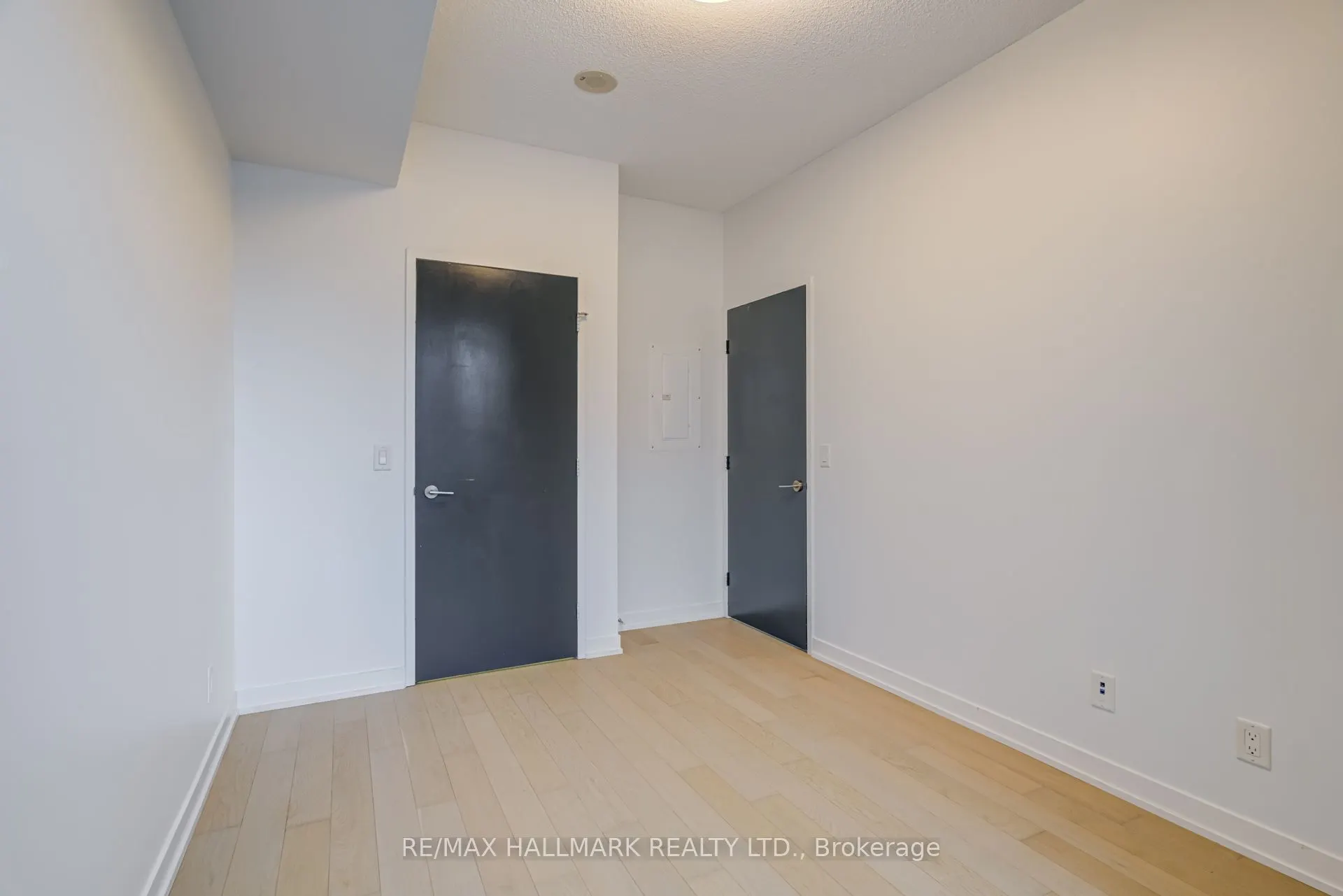 120 Bayview Avenue, #S513