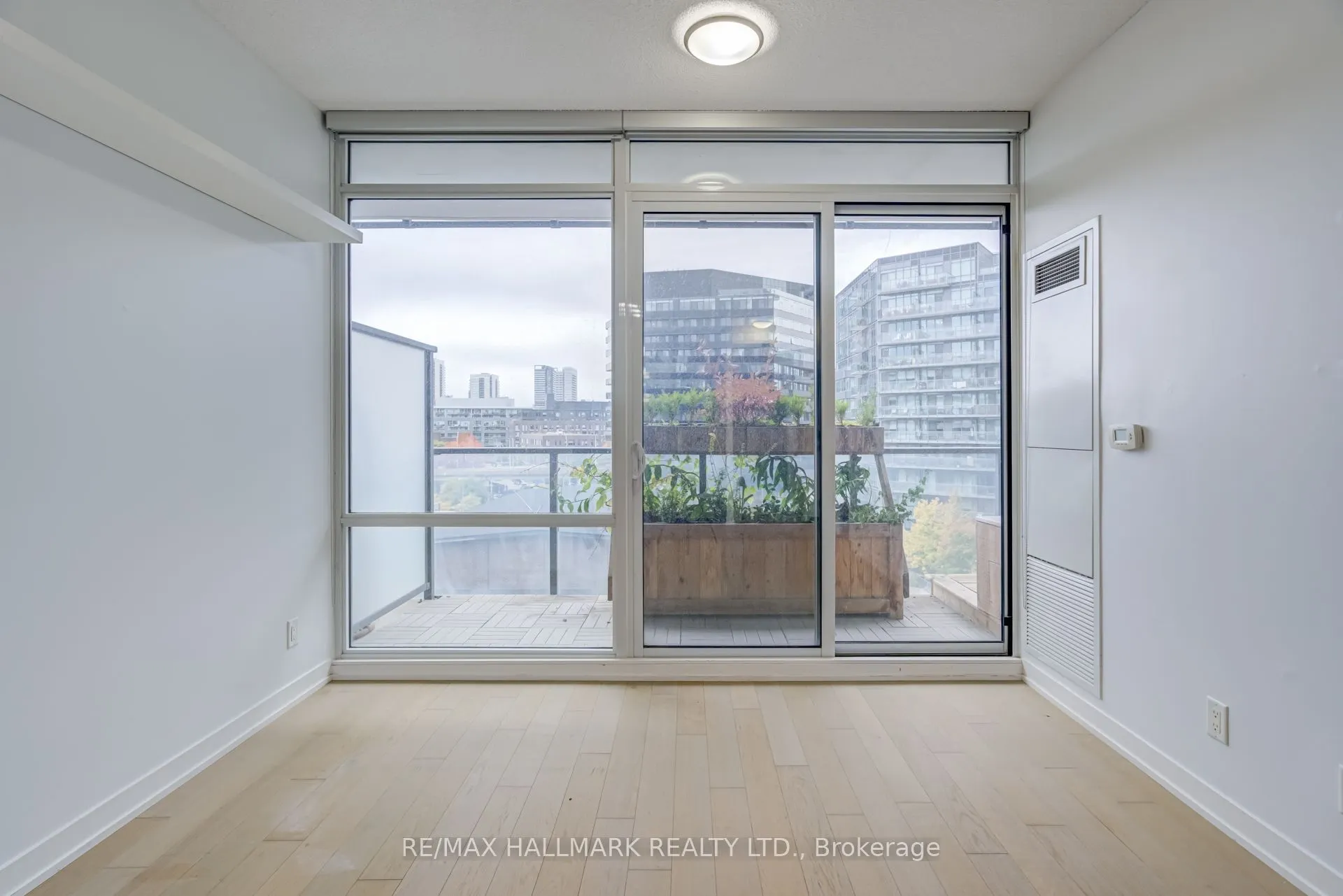 120 Bayview Avenue, #S513