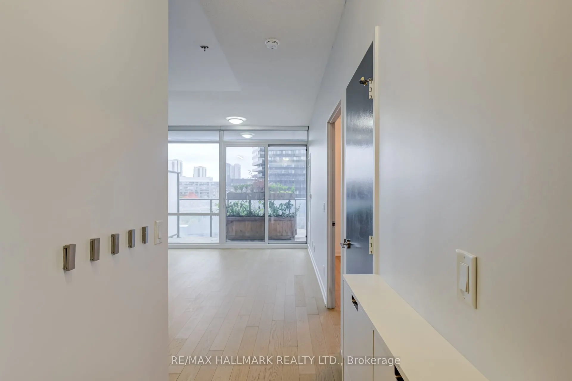 120 Bayview Avenue, #S513