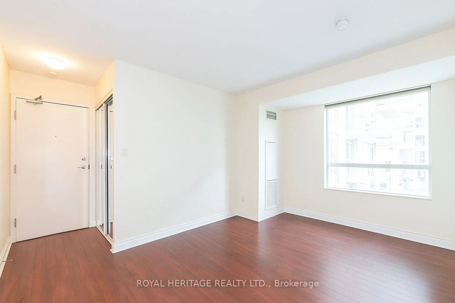 230 King Street E, #905