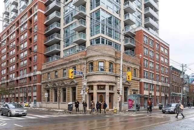 230 King Street E, #905