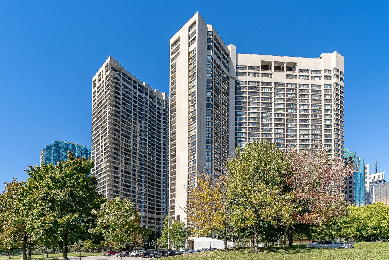 33 Harbour Square, #2436