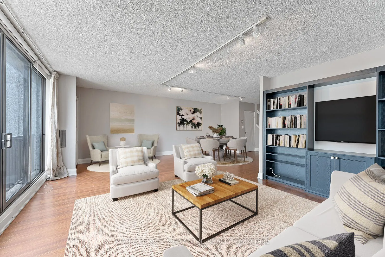 33 Harbour Square, #2436
