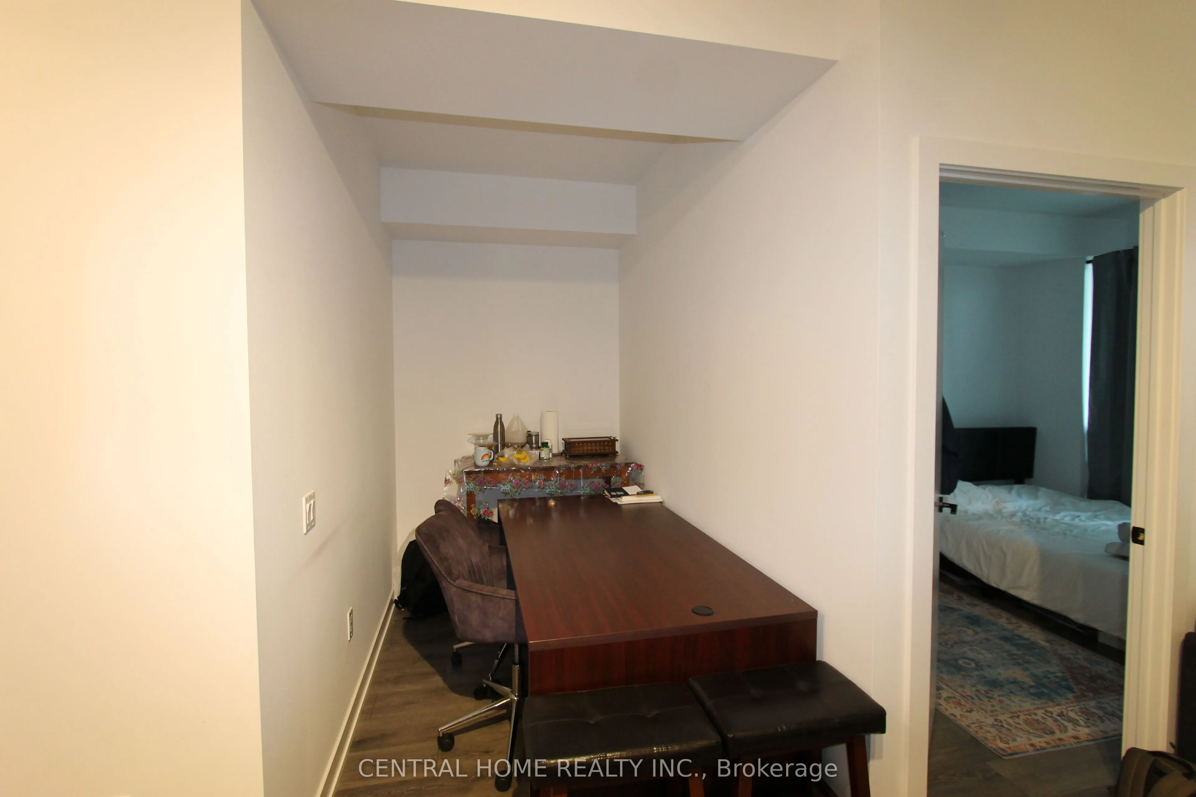 127 Broadway Avenue, #2708