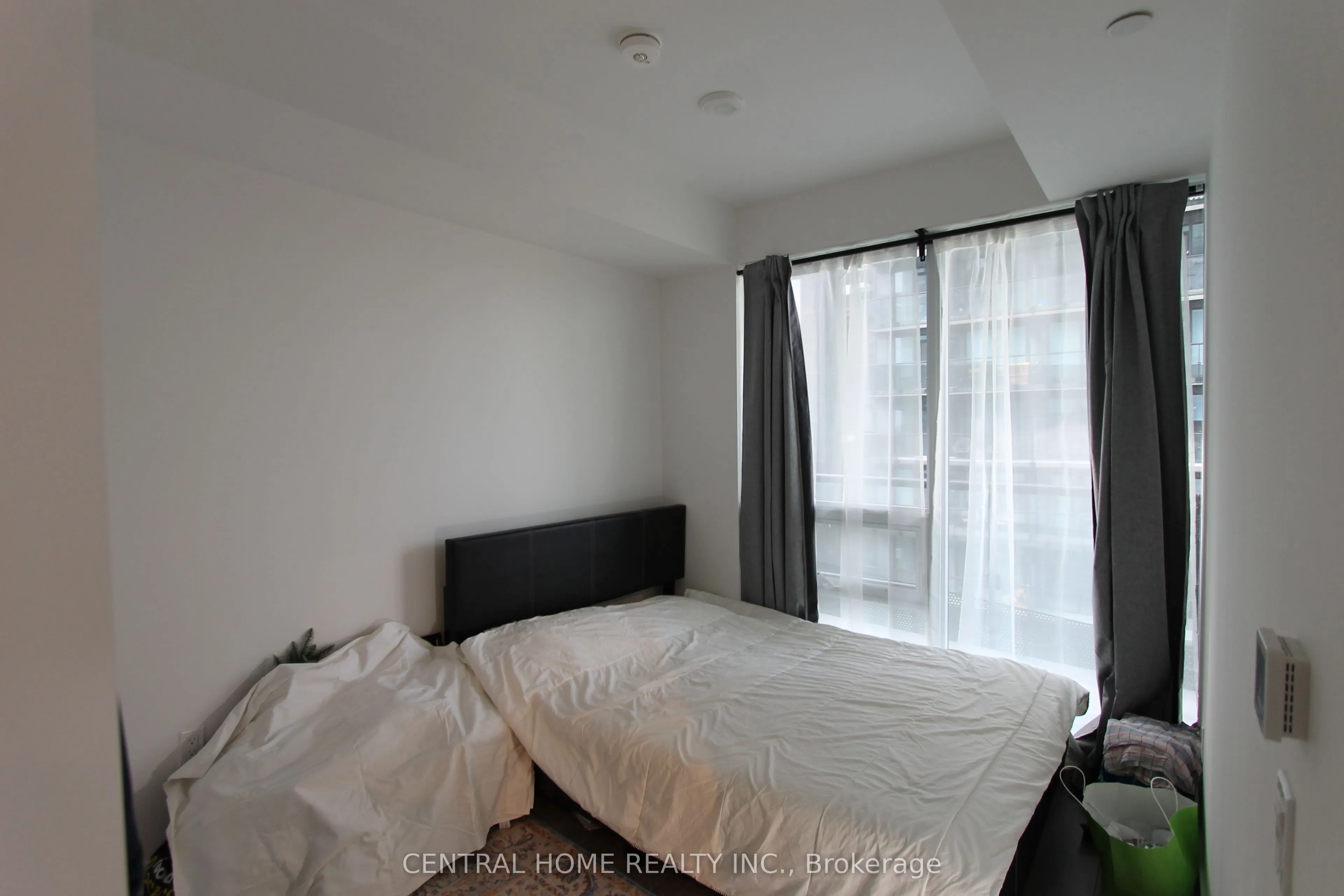 127 Broadway Avenue, #2708