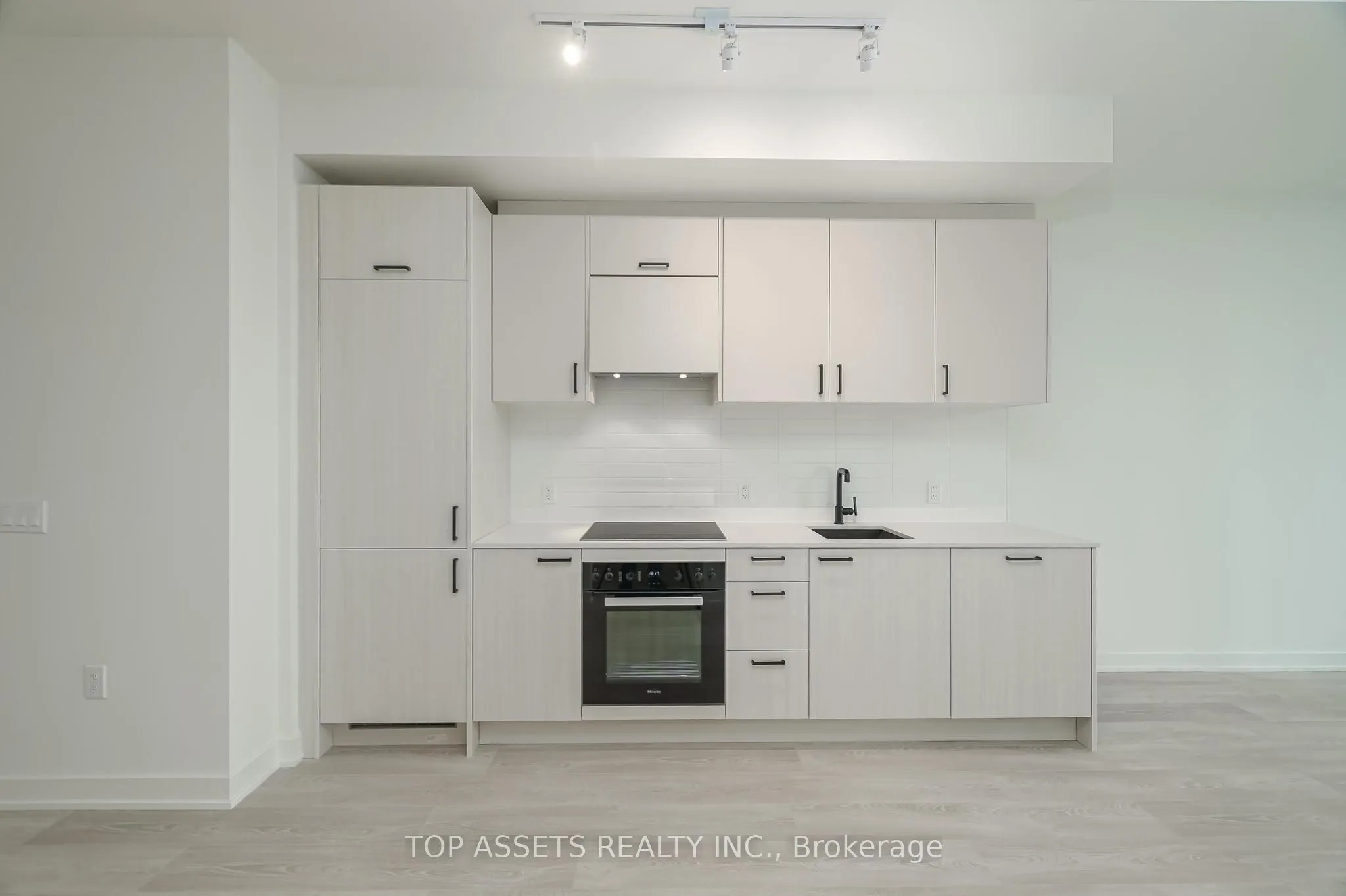 1 Kyle Lowry Road, #626