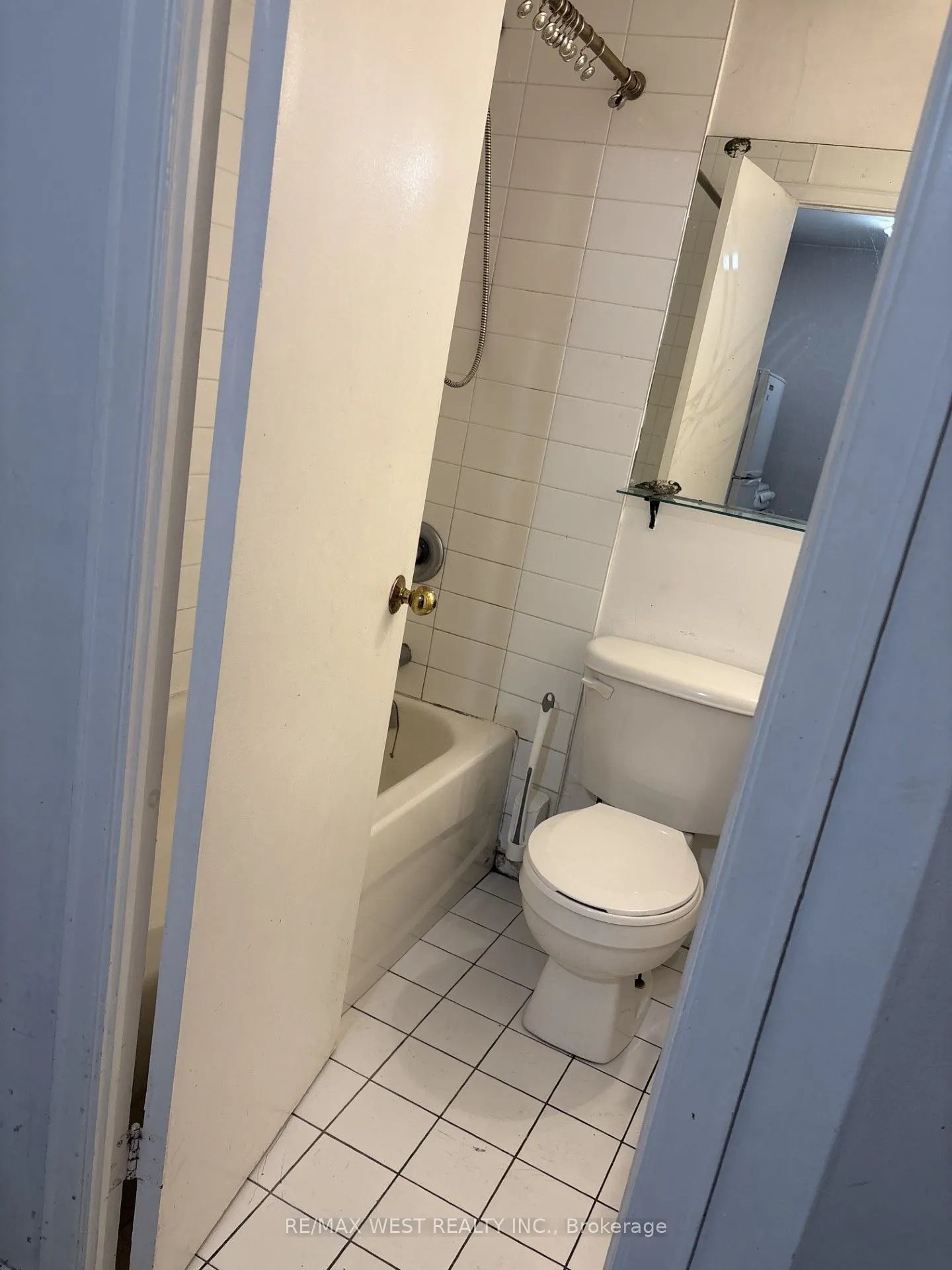 1061 Bathurst Street, #1