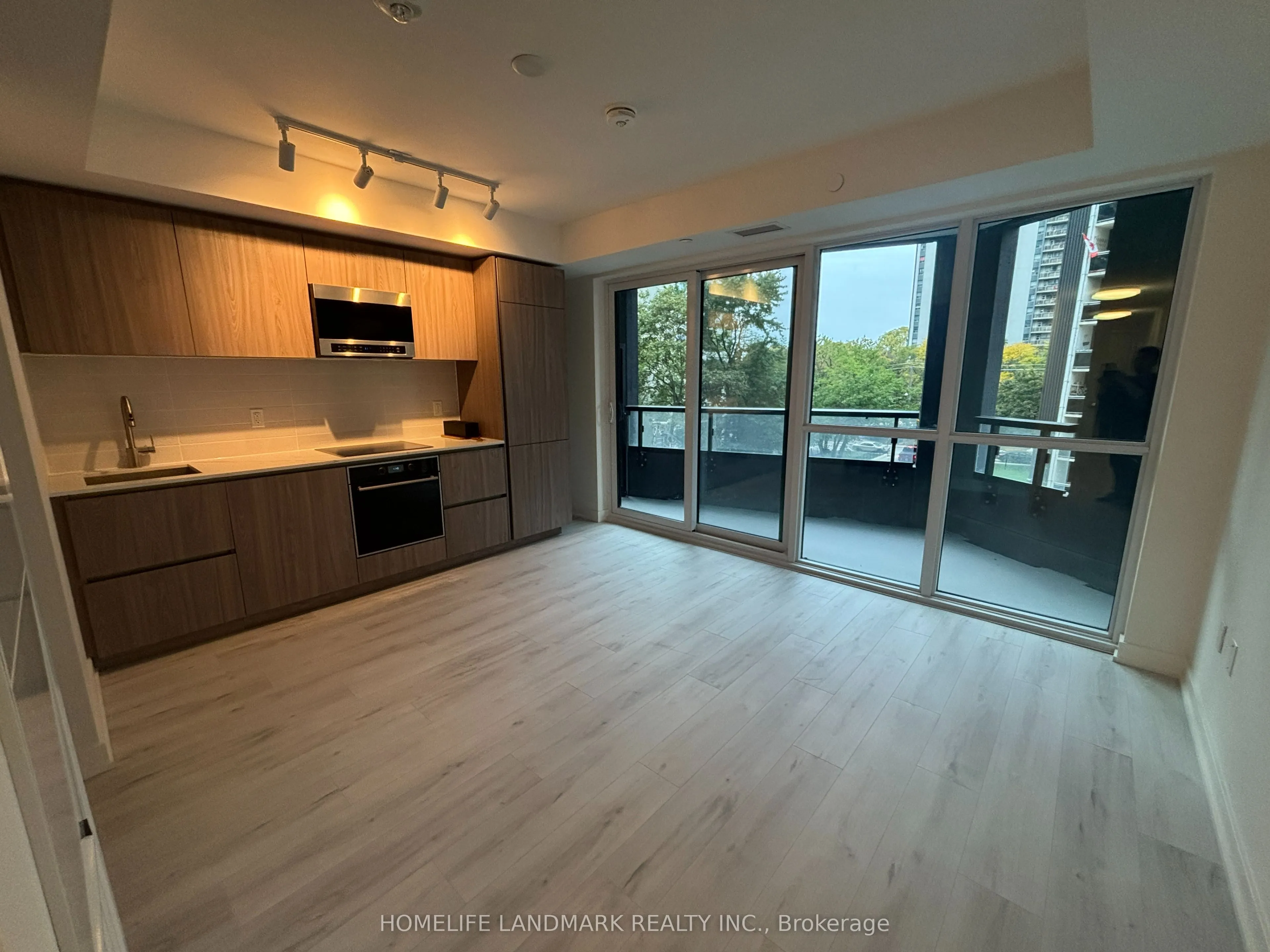 120 Broadway Avenue, #315
