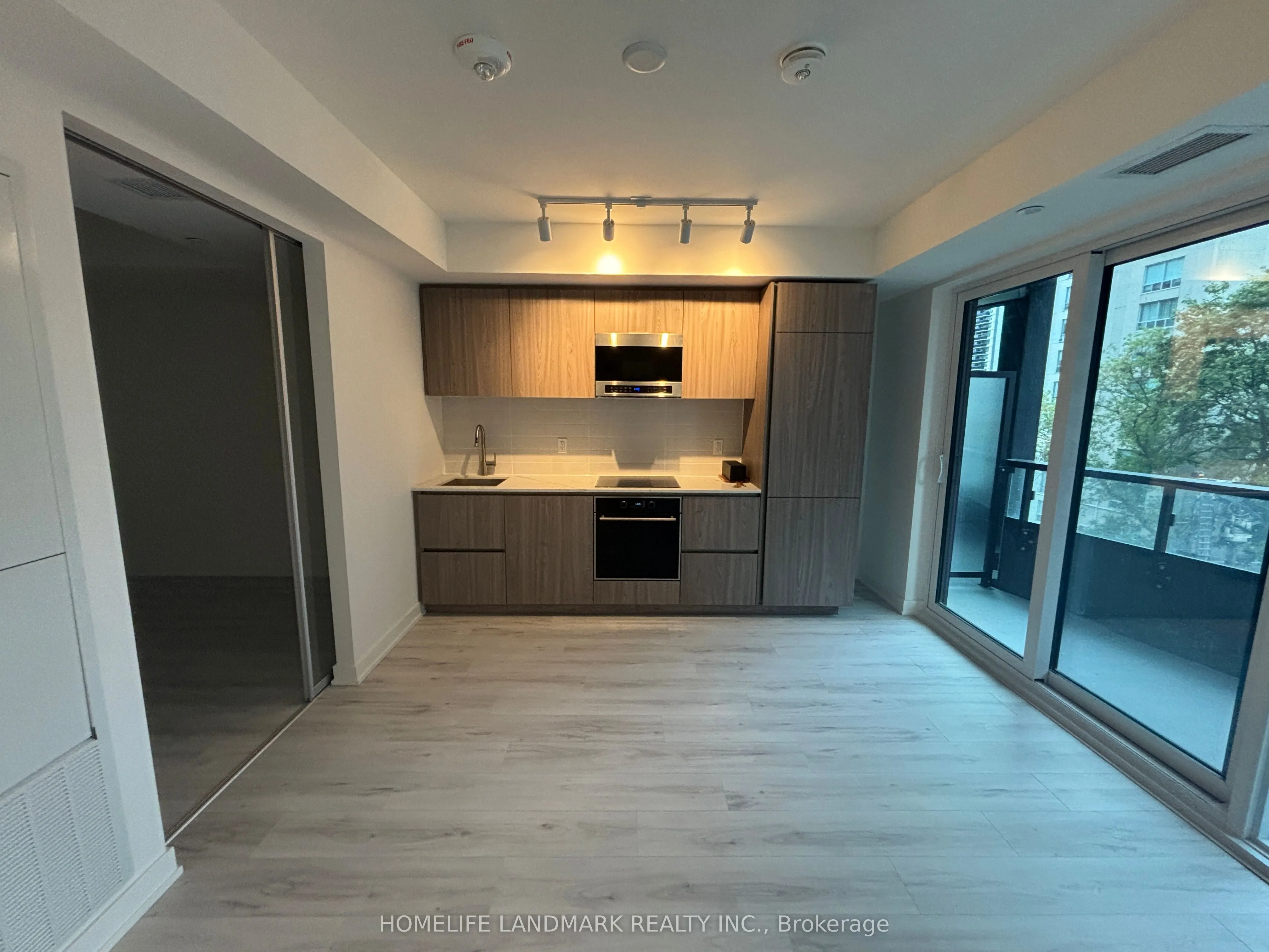 120 Broadway Avenue, #315