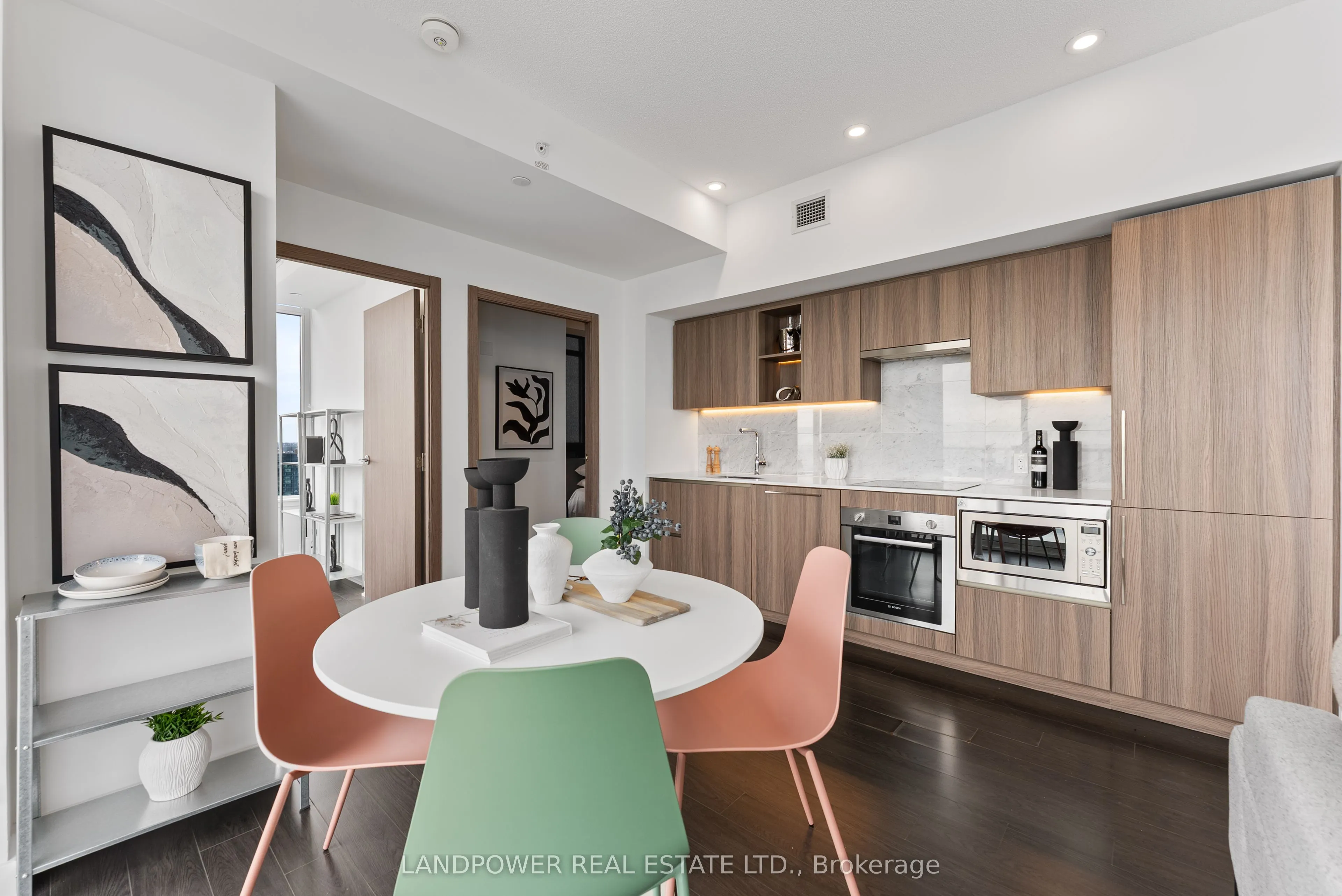 19 Bathurst Street, #3812