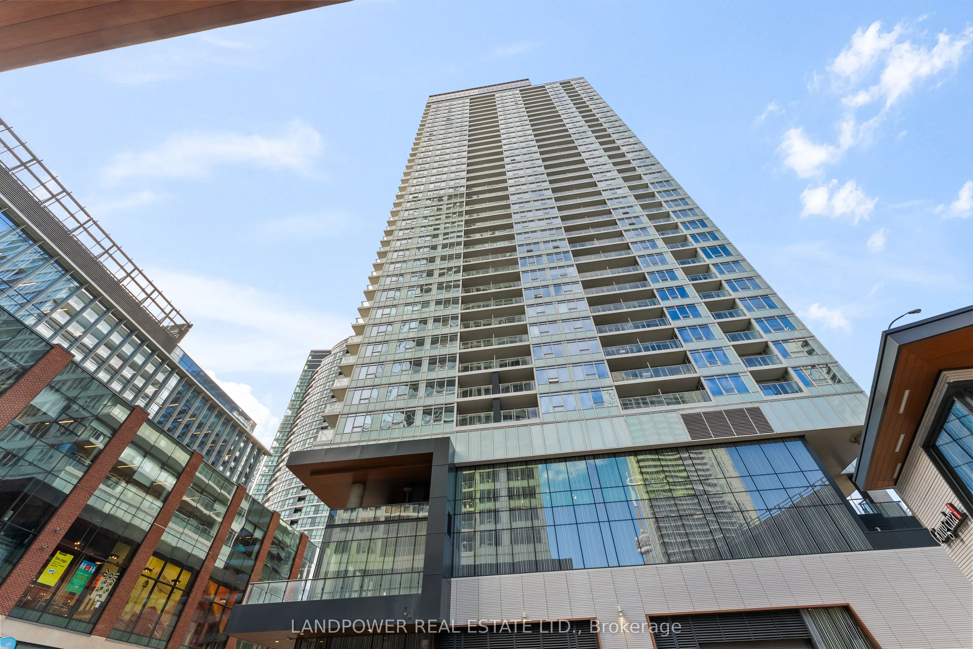 19 Bathurst Street, #3812