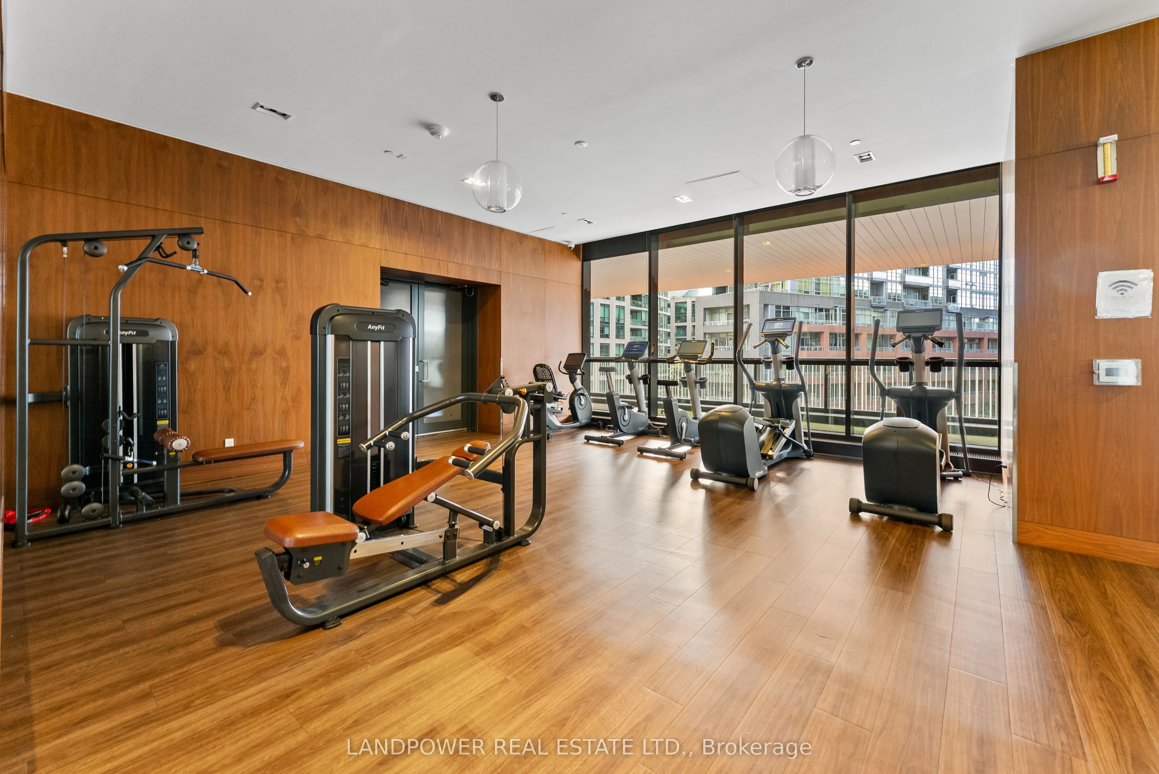 19 Bathurst Street, #3812