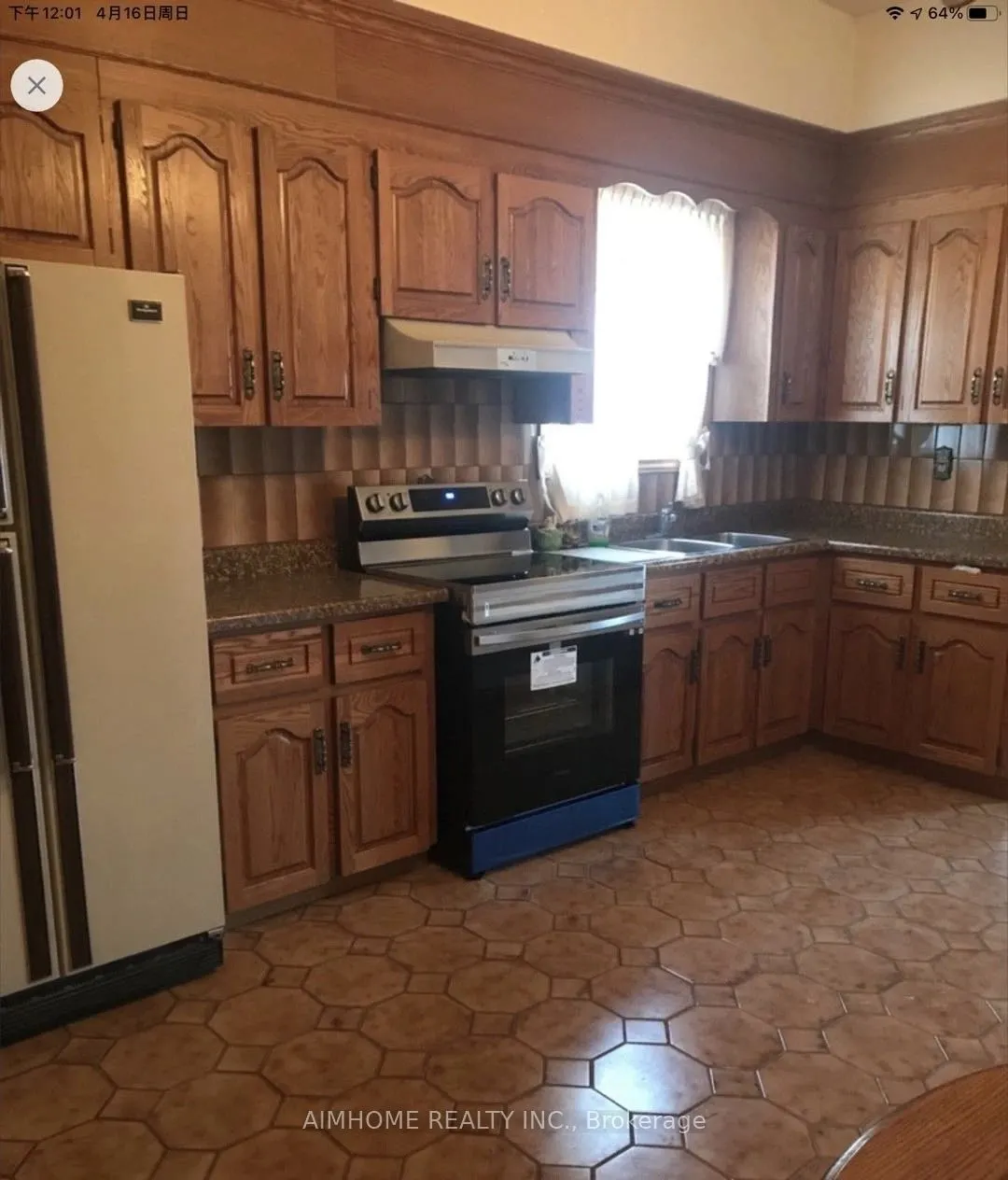 44 Robinson Street, #MFL 1BR