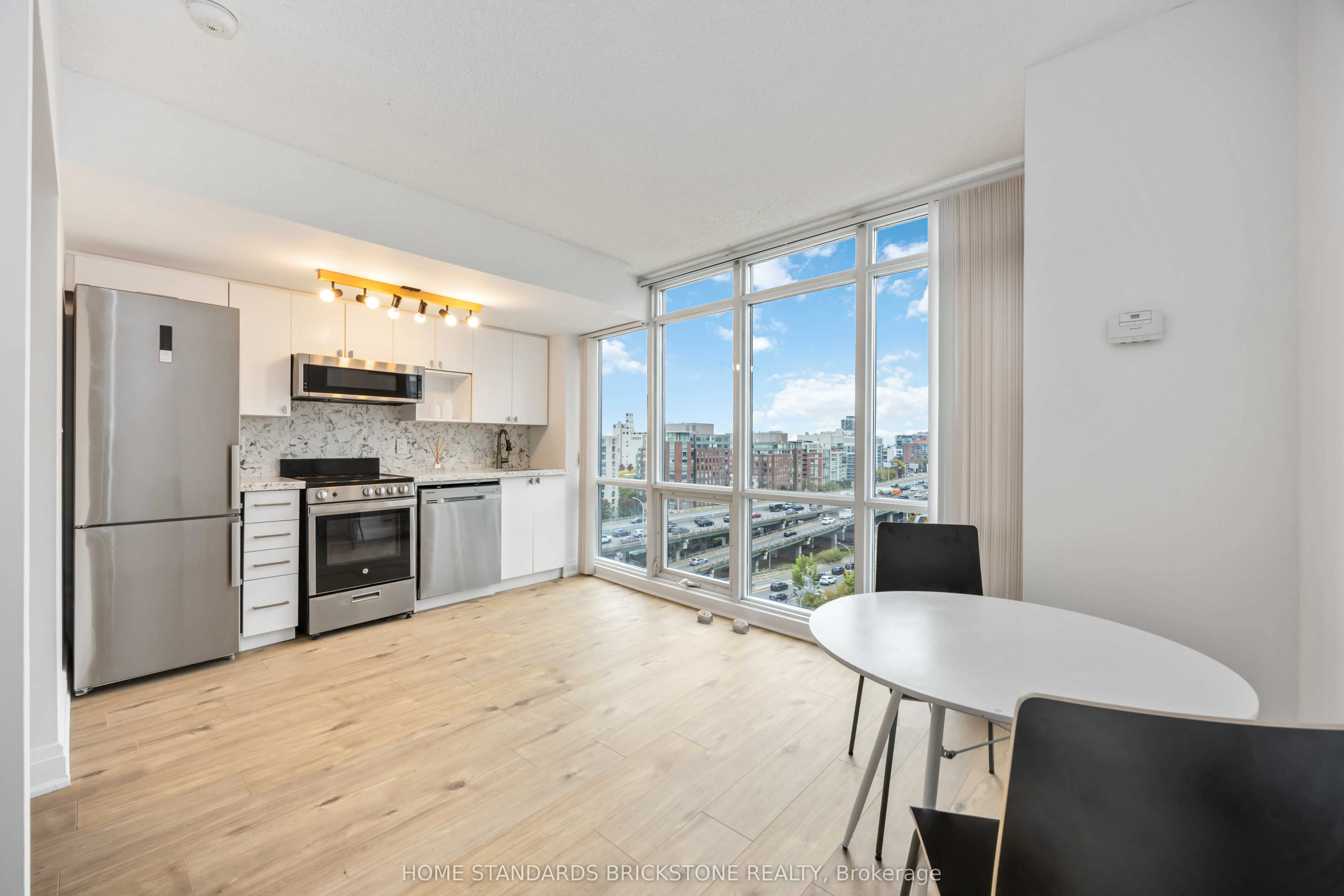 11 Brunel Court, #1116