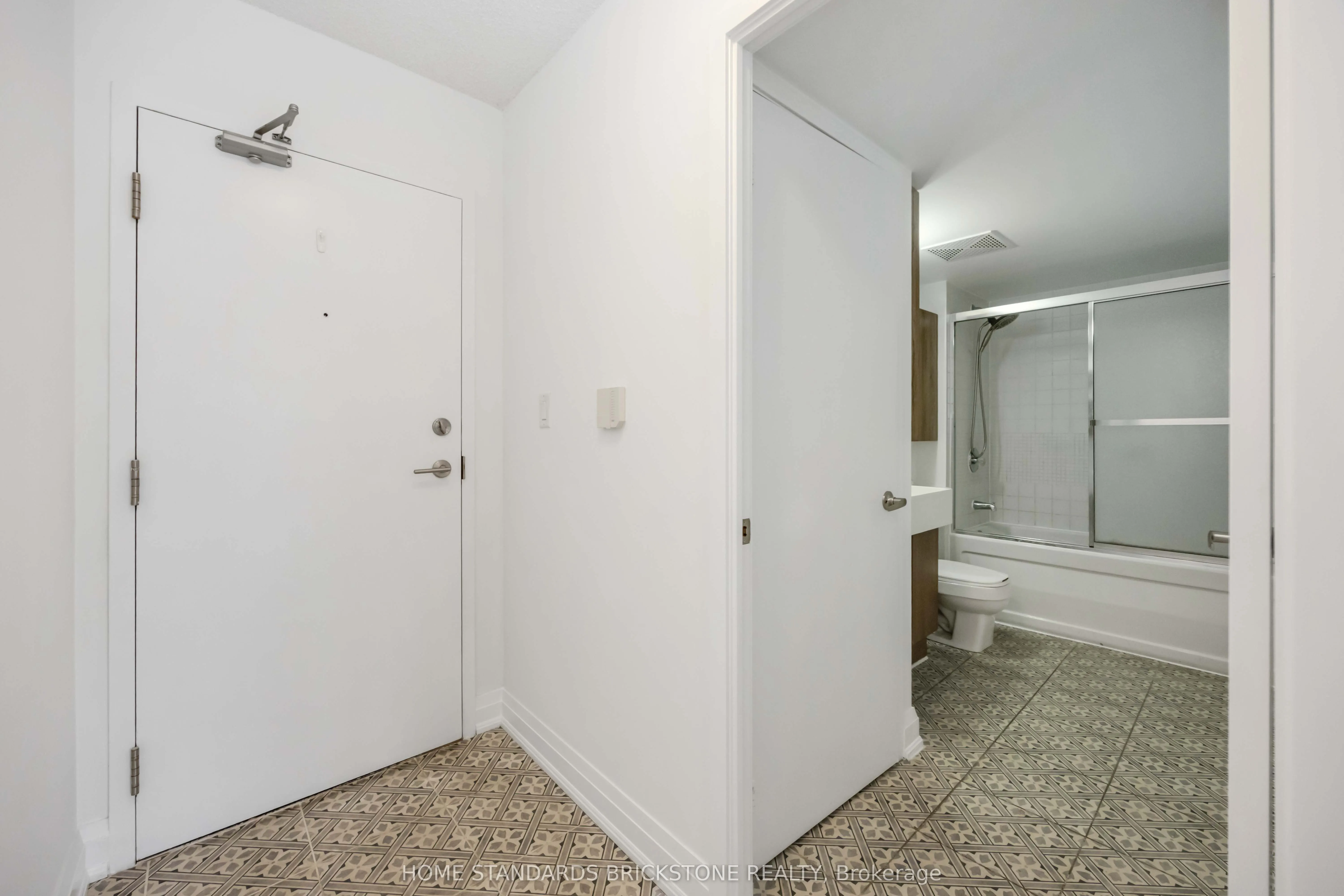 11 Brunel Court, #1116