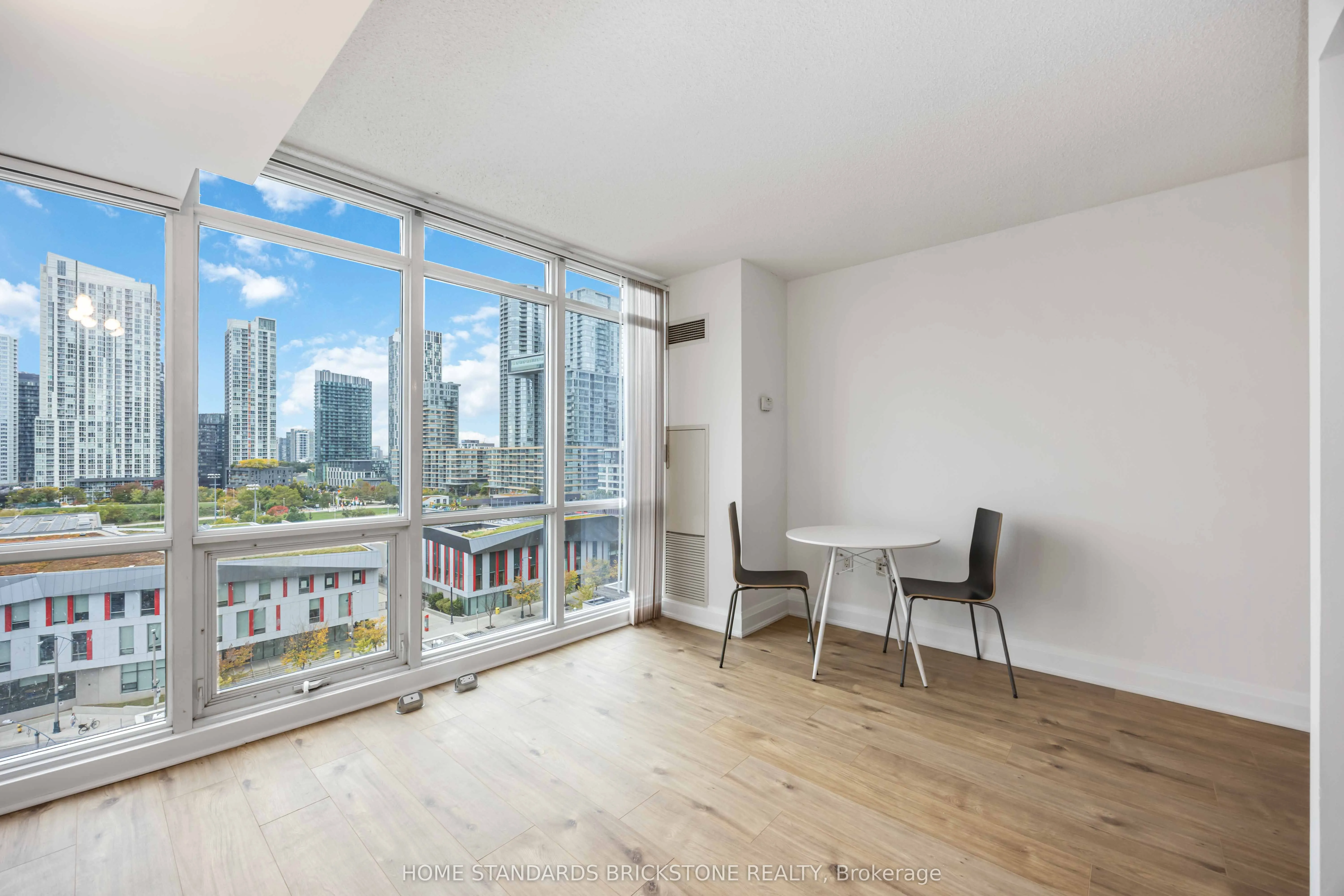 11 Brunel Court, #1116