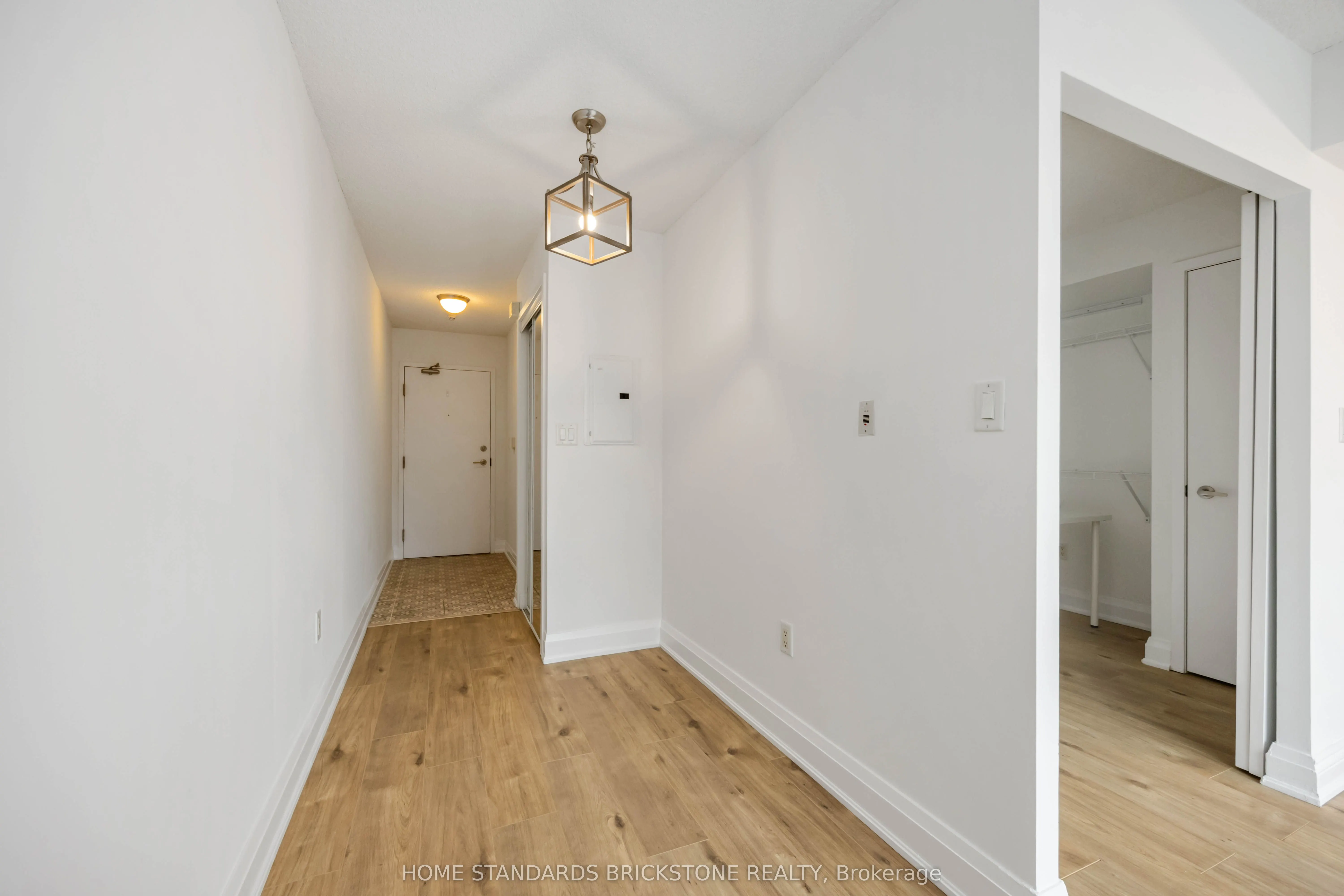 11 Brunel Court, #1116