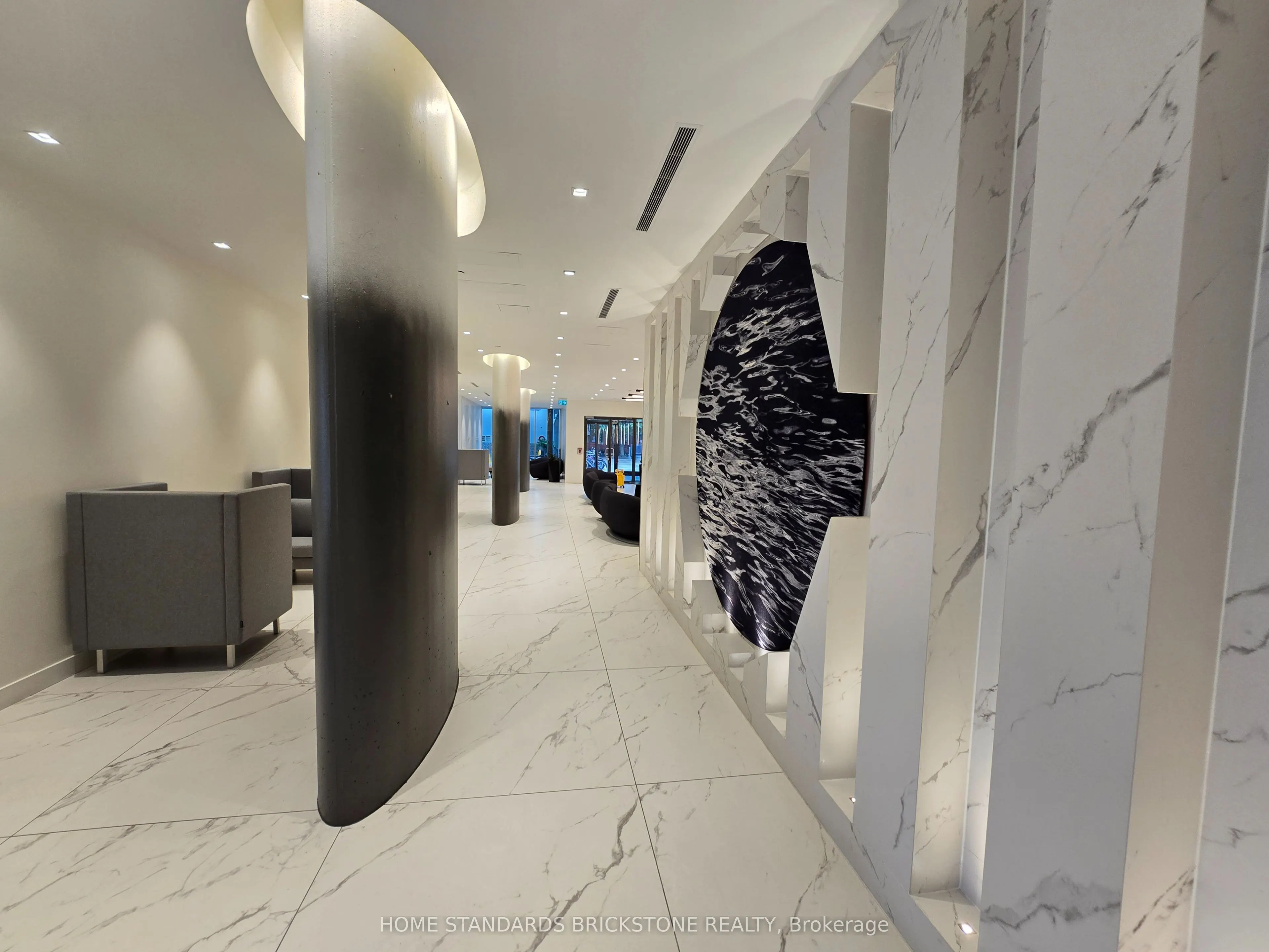11 Brunel Court, #1116
