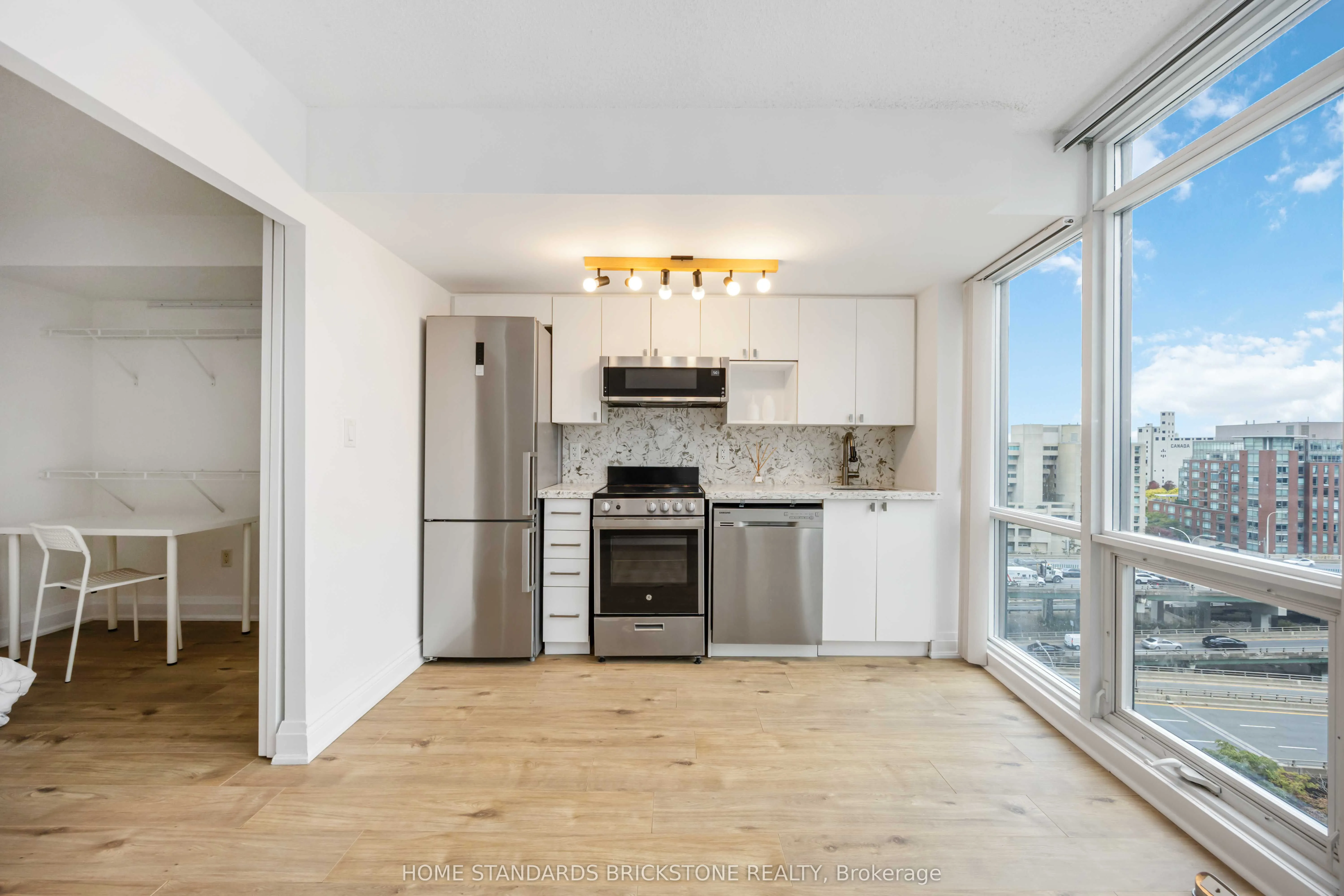 11 Brunel Court, #1116