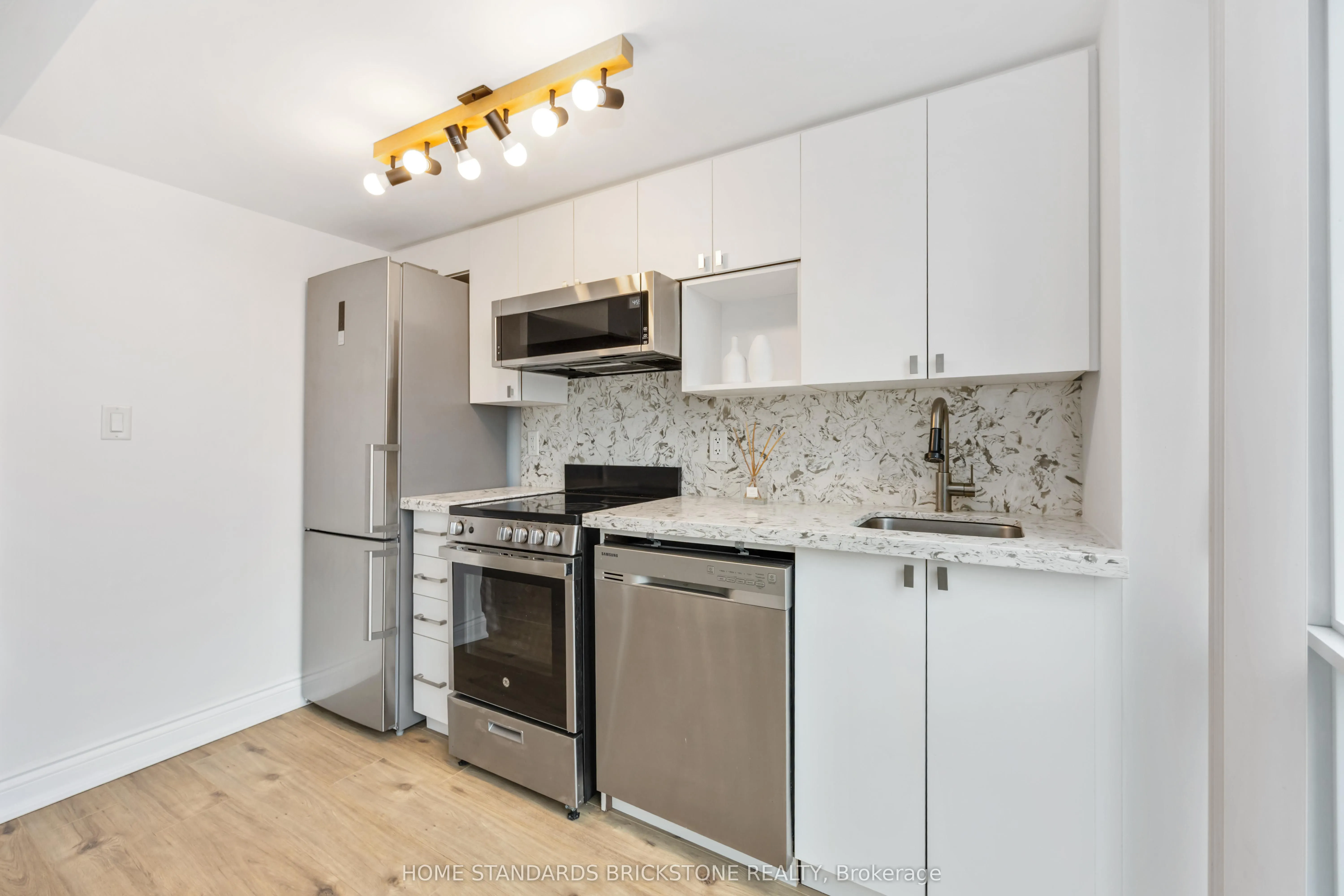 11 Brunel Court, #1116