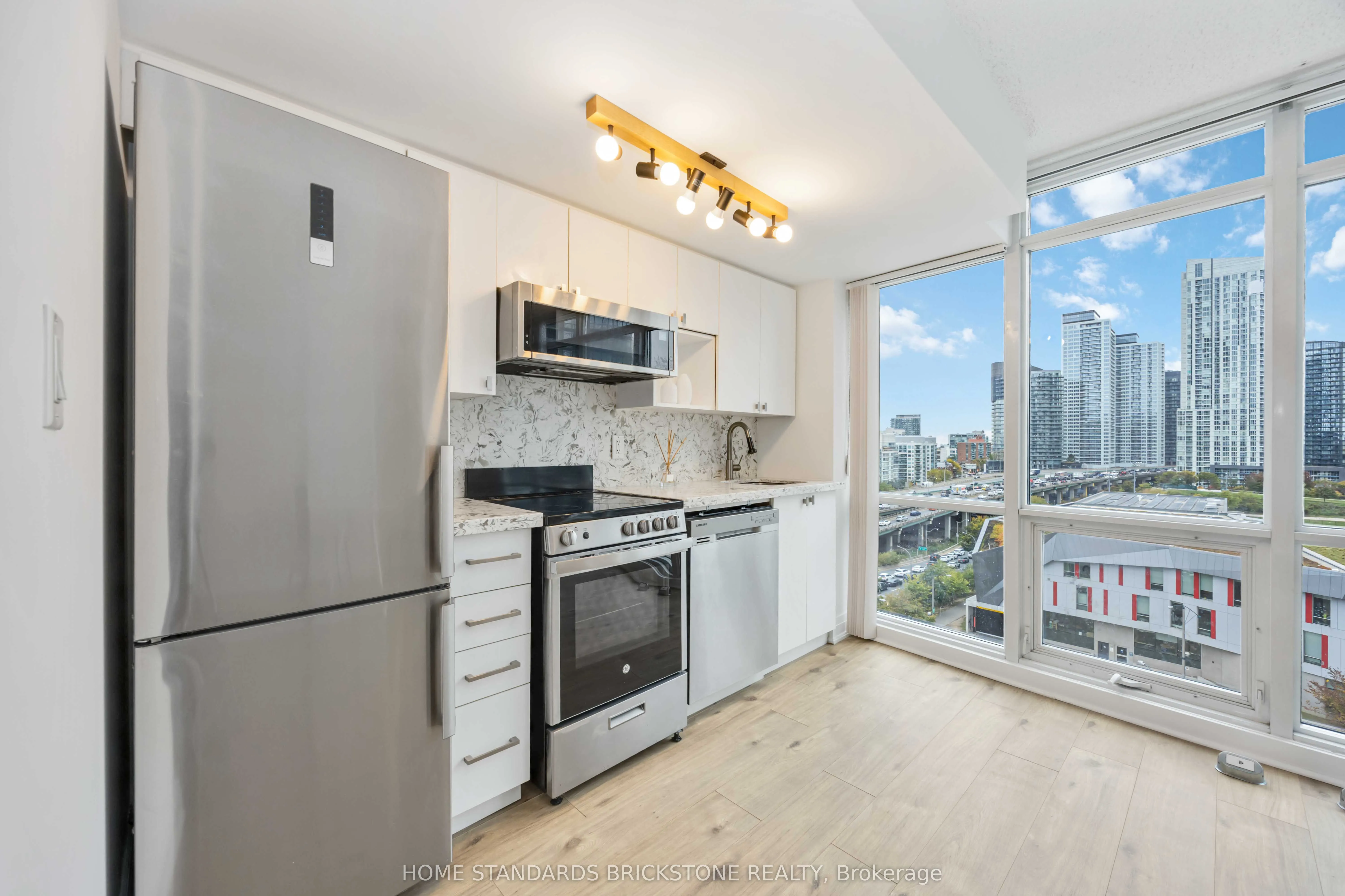 11 Brunel Court, #1116