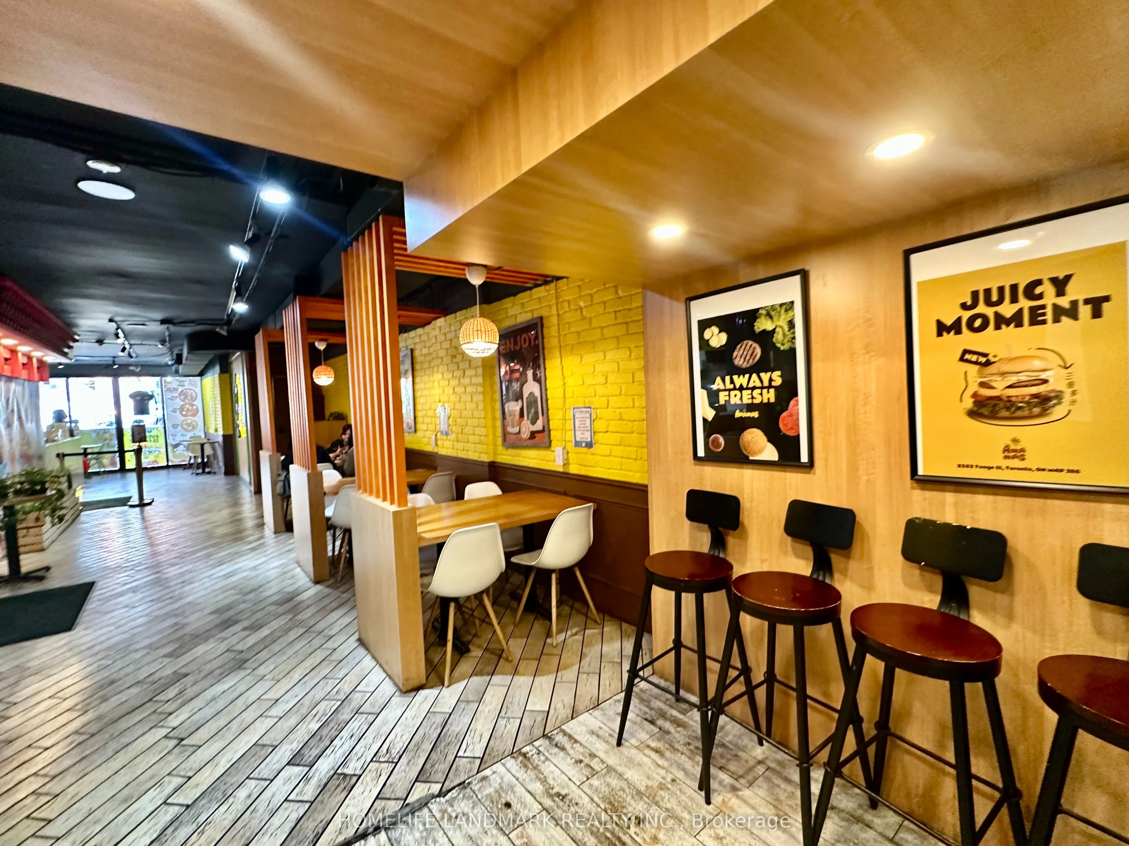 2352 Yonge Street