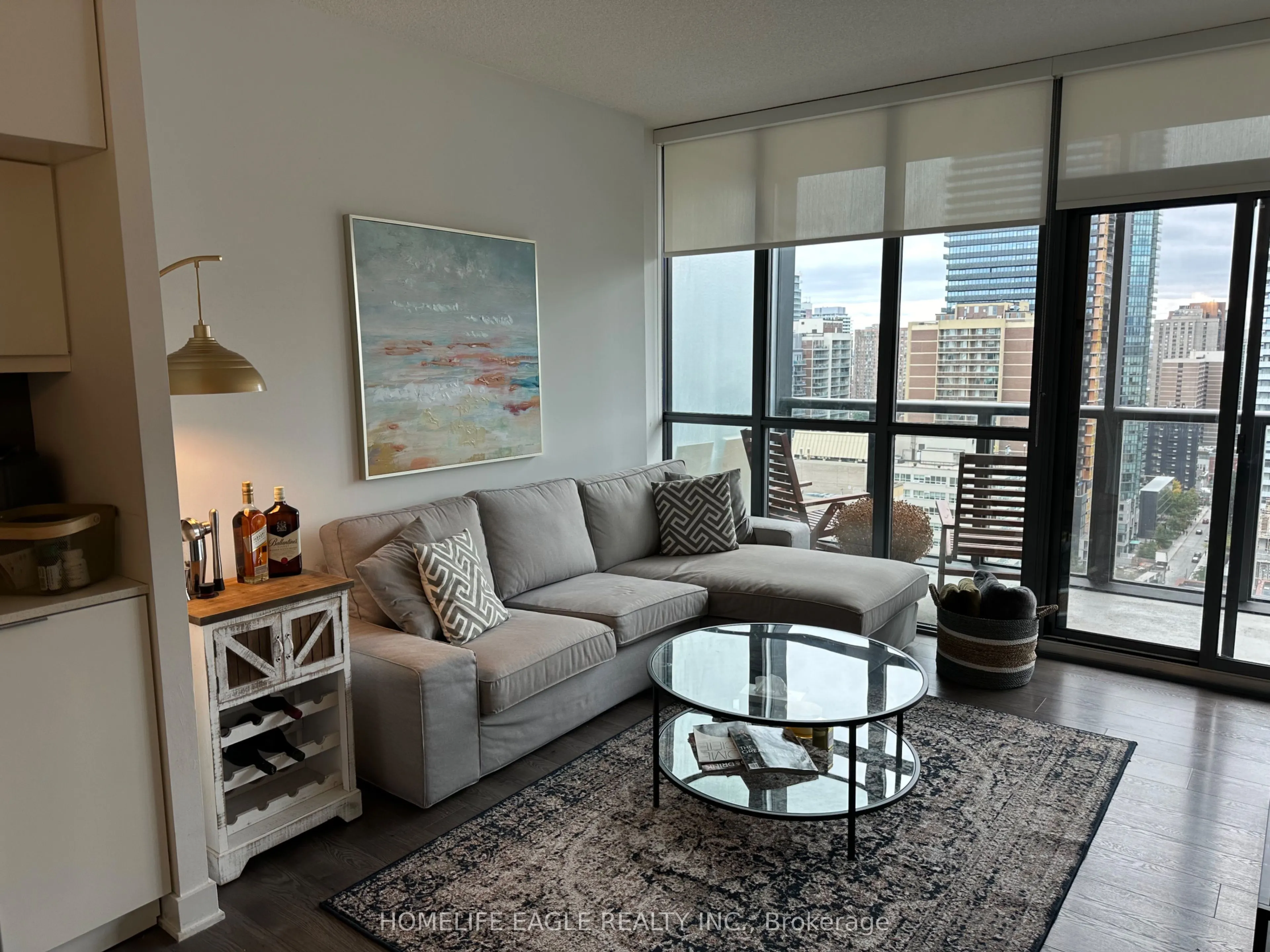 110 Charles Street E, #2305