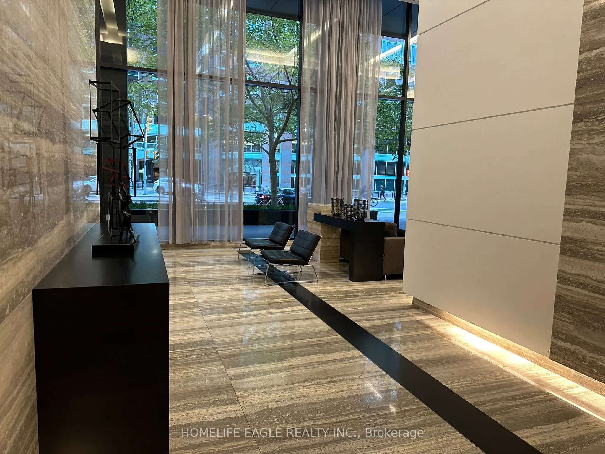 110 Charles Street E, #2305
