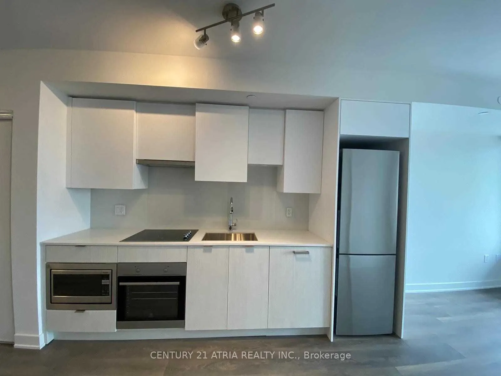 99 Broadway Avenue, #2812