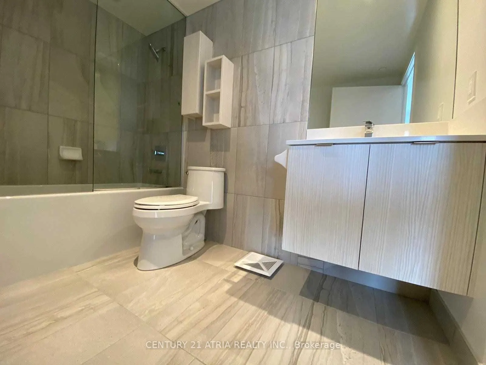 99 Broadway Avenue, #2812