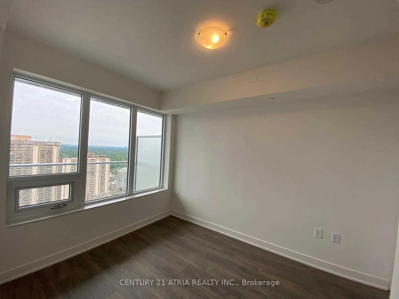 99 Broadway Avenue, #2812