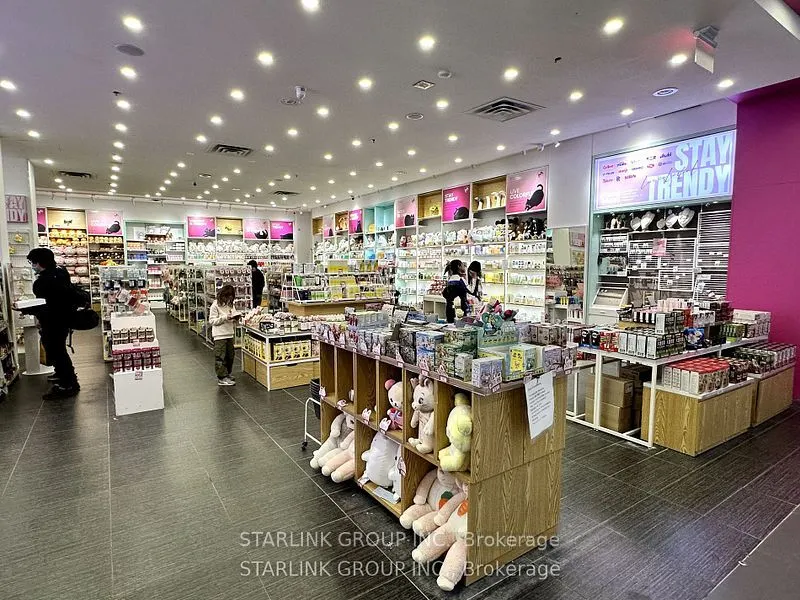2300 Yonge Street