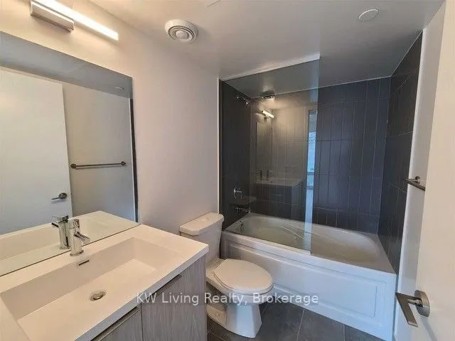 60 Shuter Street, #1807