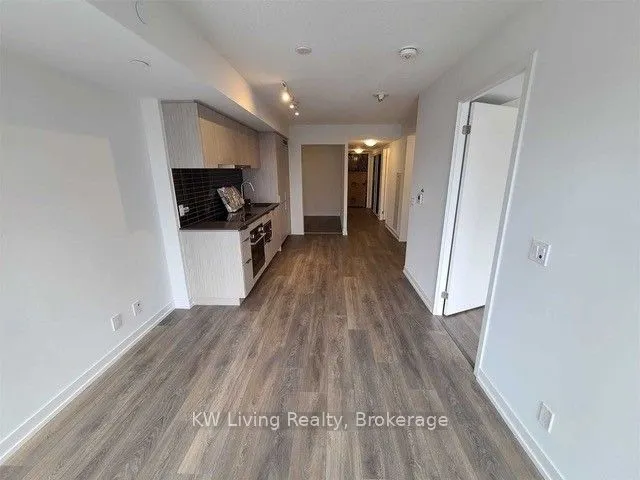 60 Shuter Street, #1807