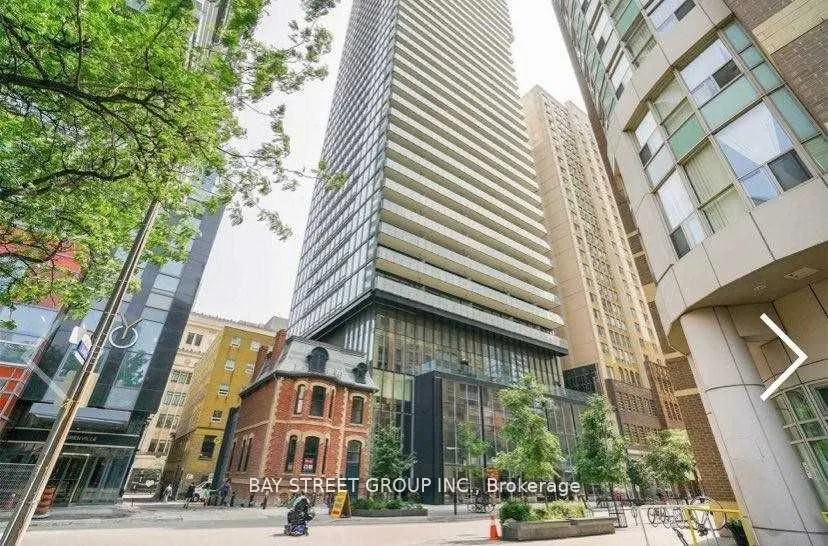 15 Grenville Street, #710