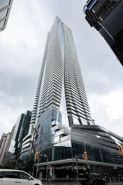 1 Bloor Street E, #5002