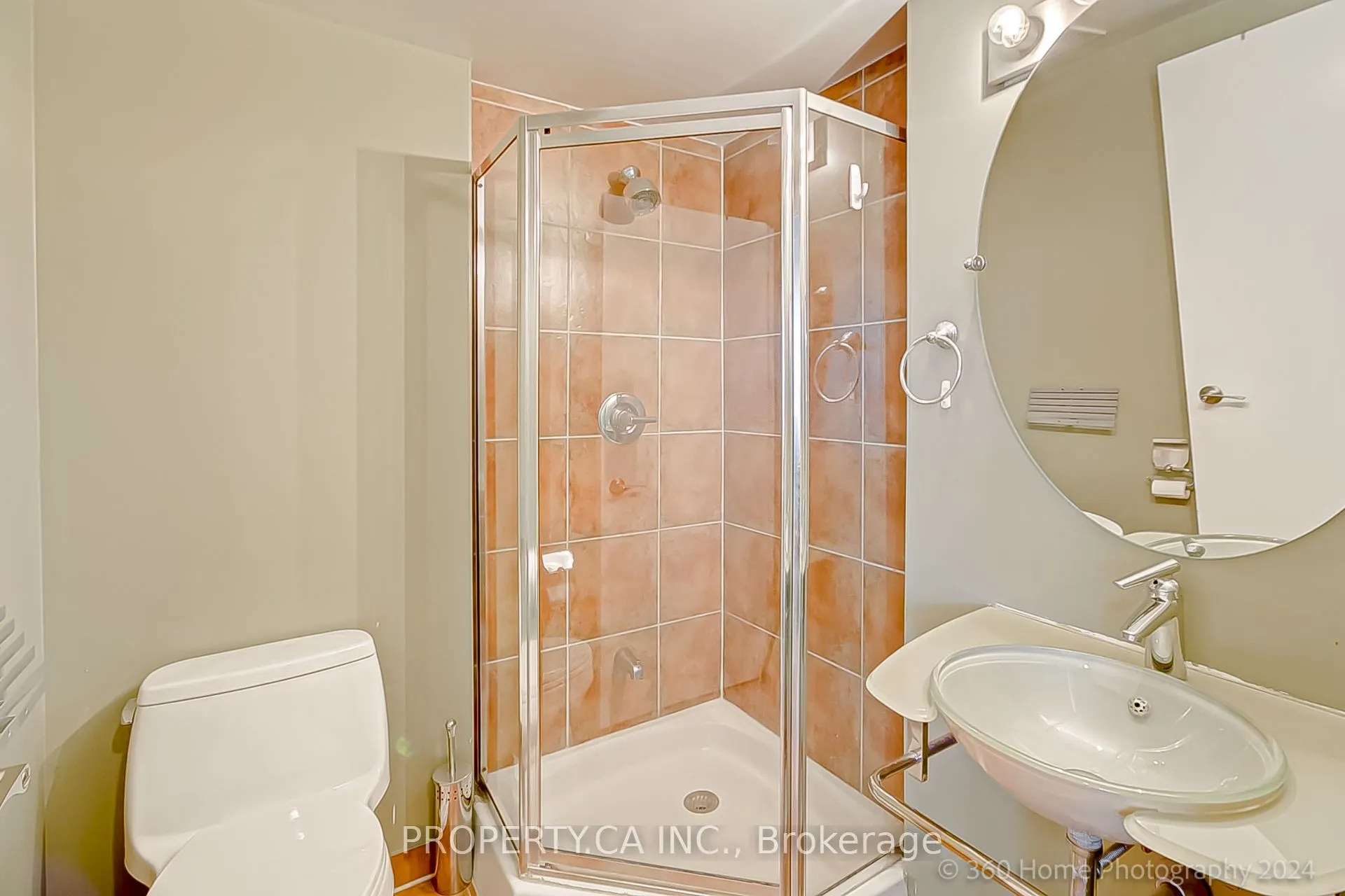 8 Scollard Street, #702