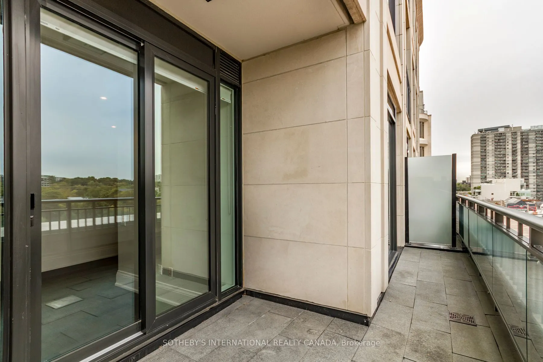 133 Hazelton Avenue, #601